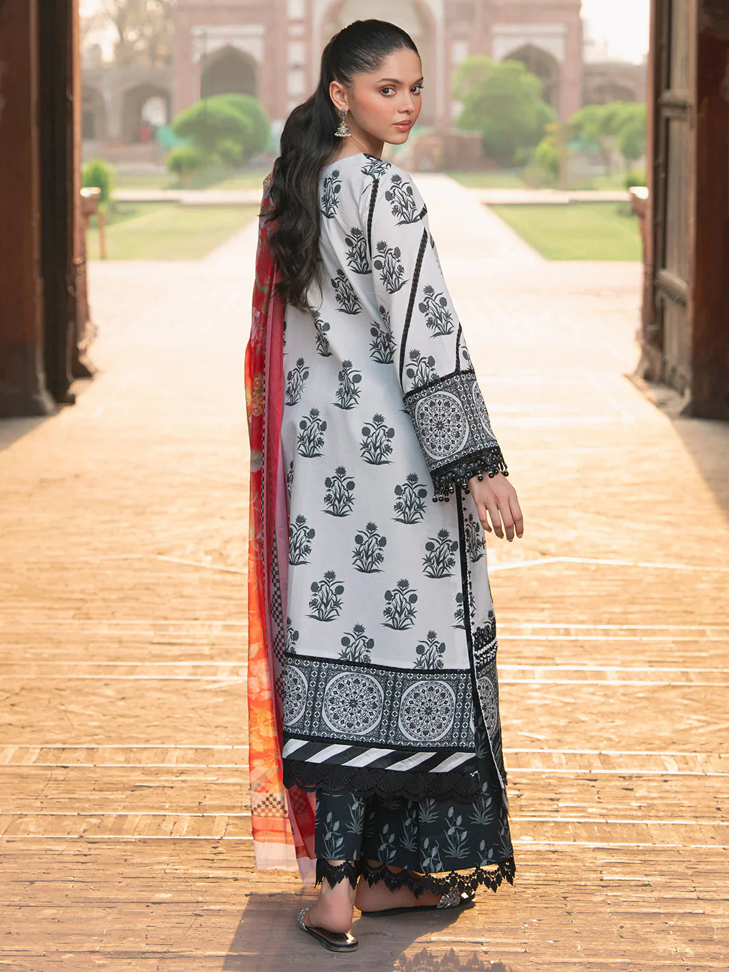 Naqsh Naz | Bin Ilyas | Luxury Lawn