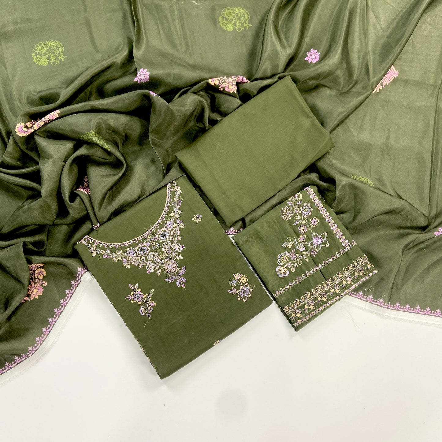 Batik Embroidered Linen 3PC