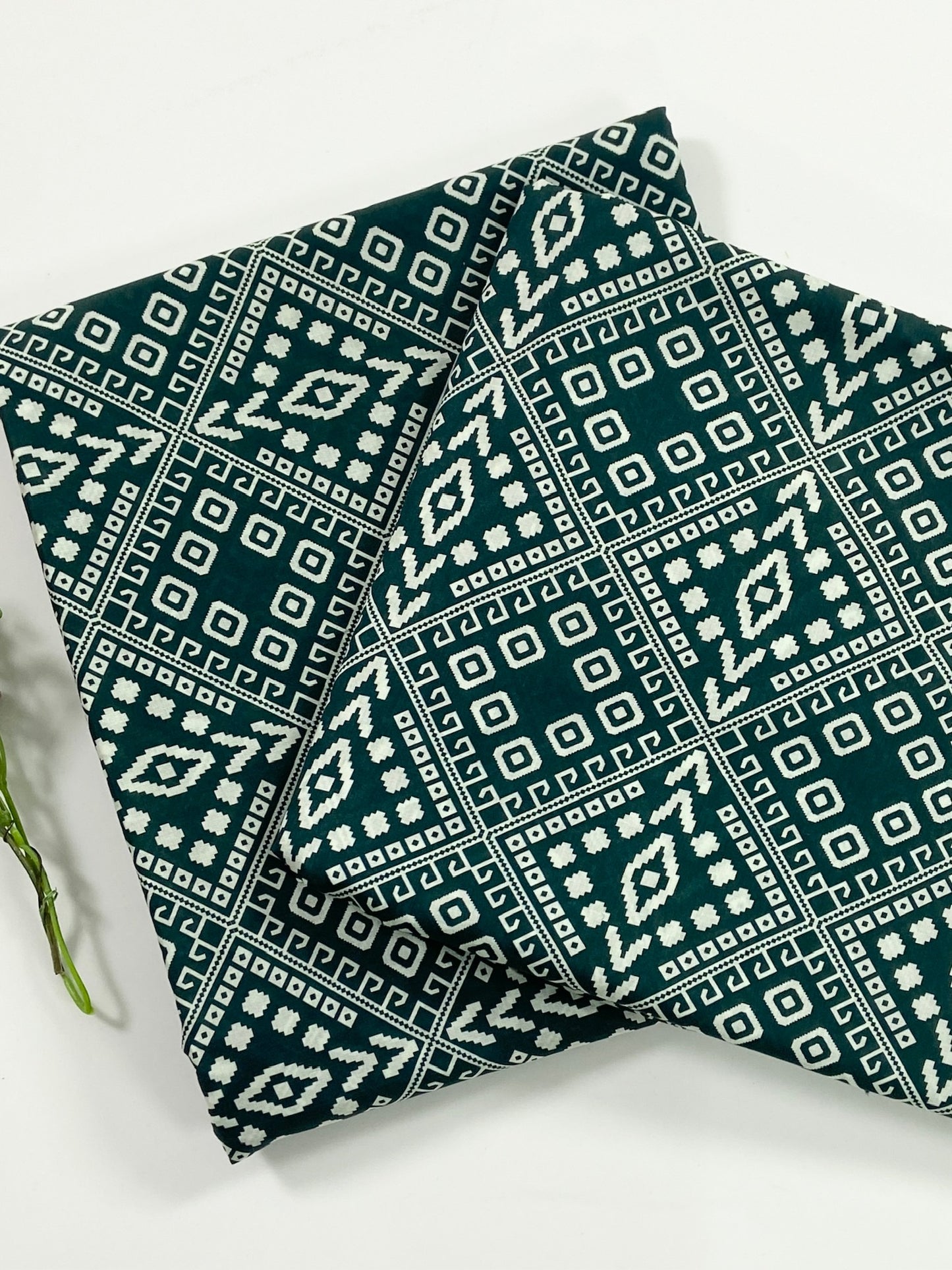 Florent Digital Printed All Over Lawn 2PC