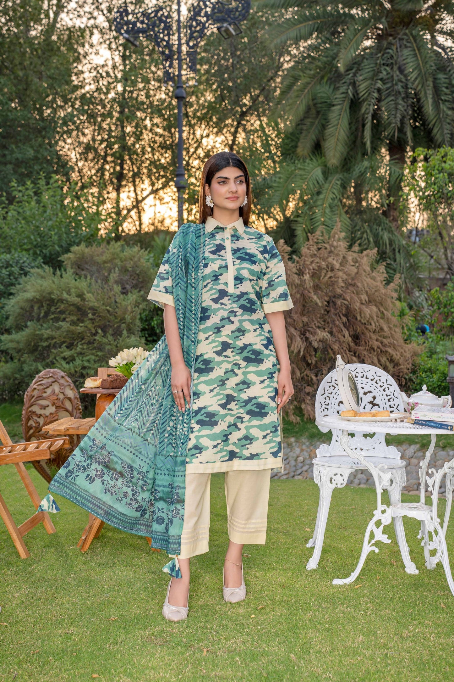Wania Gold Printed Lawn 3PC