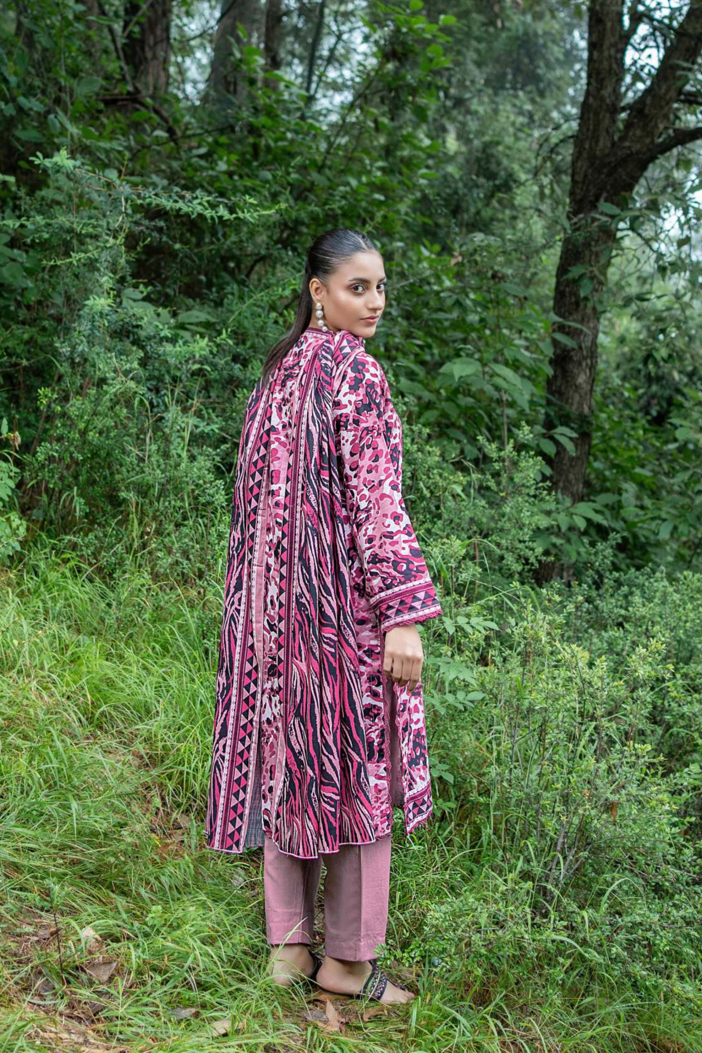 Zesh Airjet Printed Khaddar 3PC