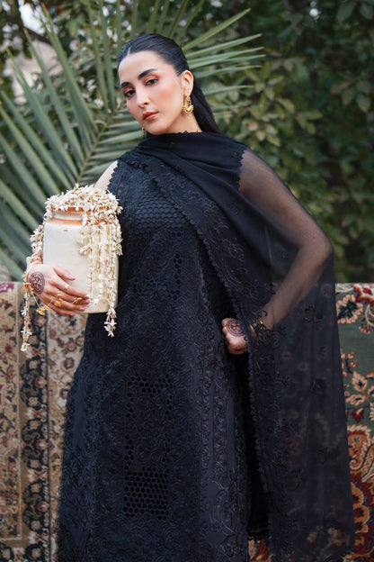 Satrangi By Mahnur | Lawn'26