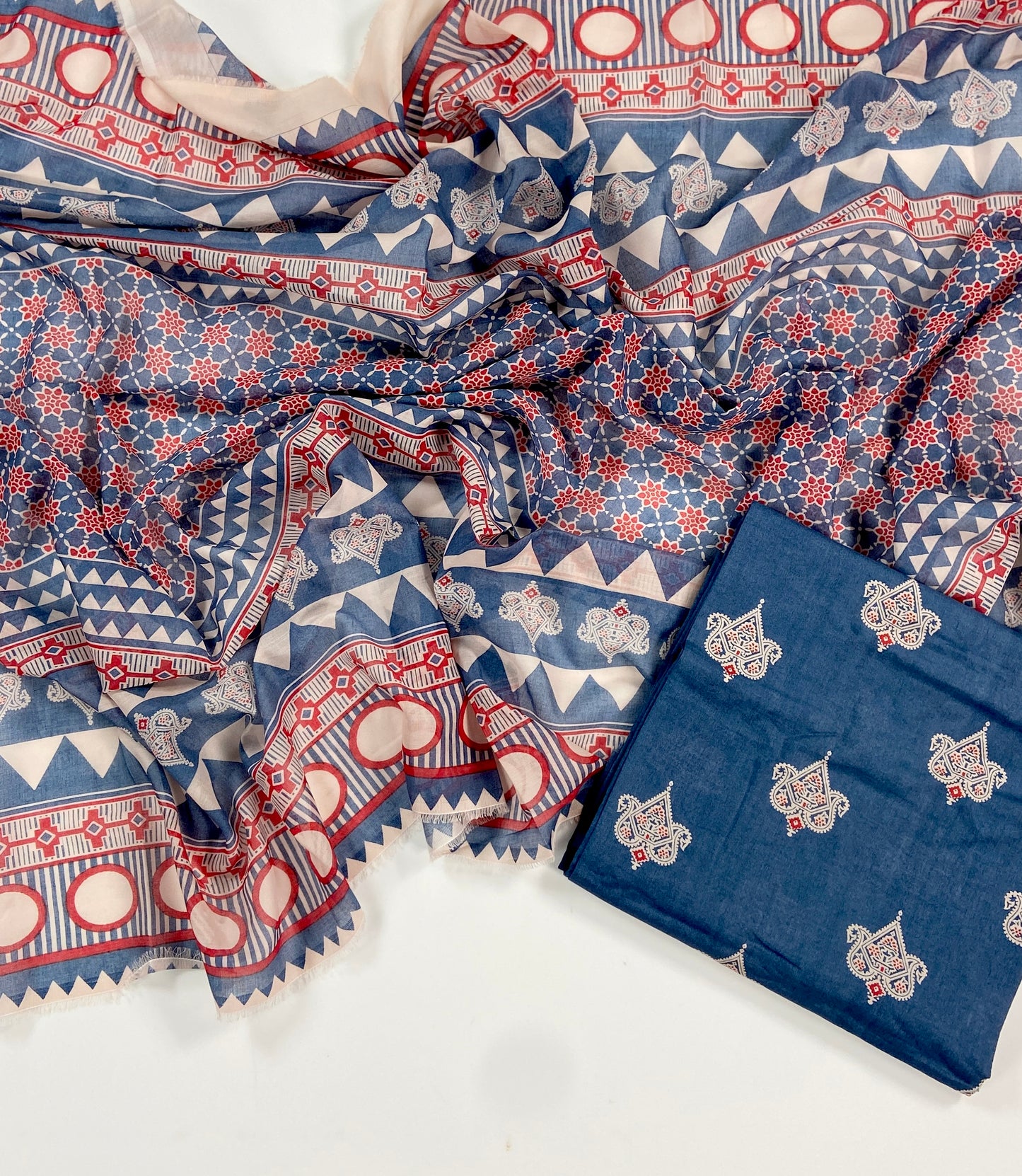 Nishat Digital Printed Lawn-2PC
