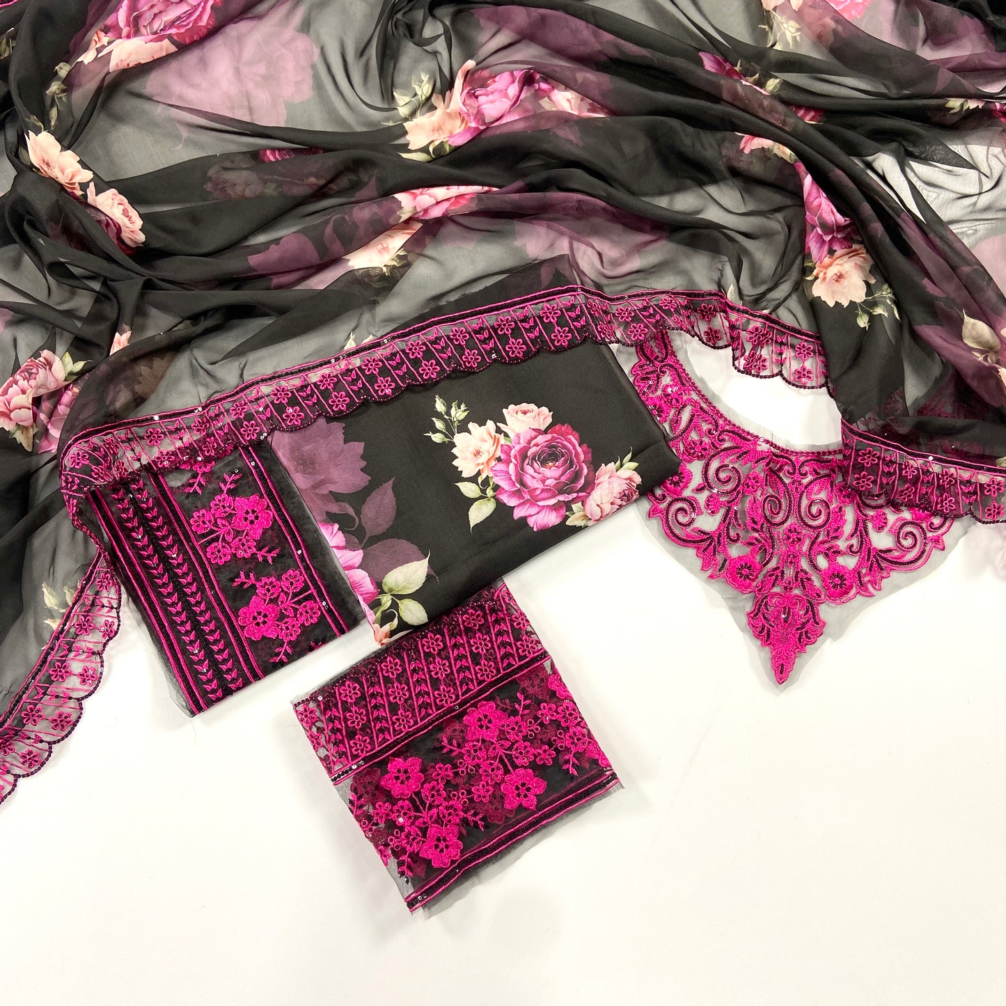 Iznik Premium Silk – With Organza Patches