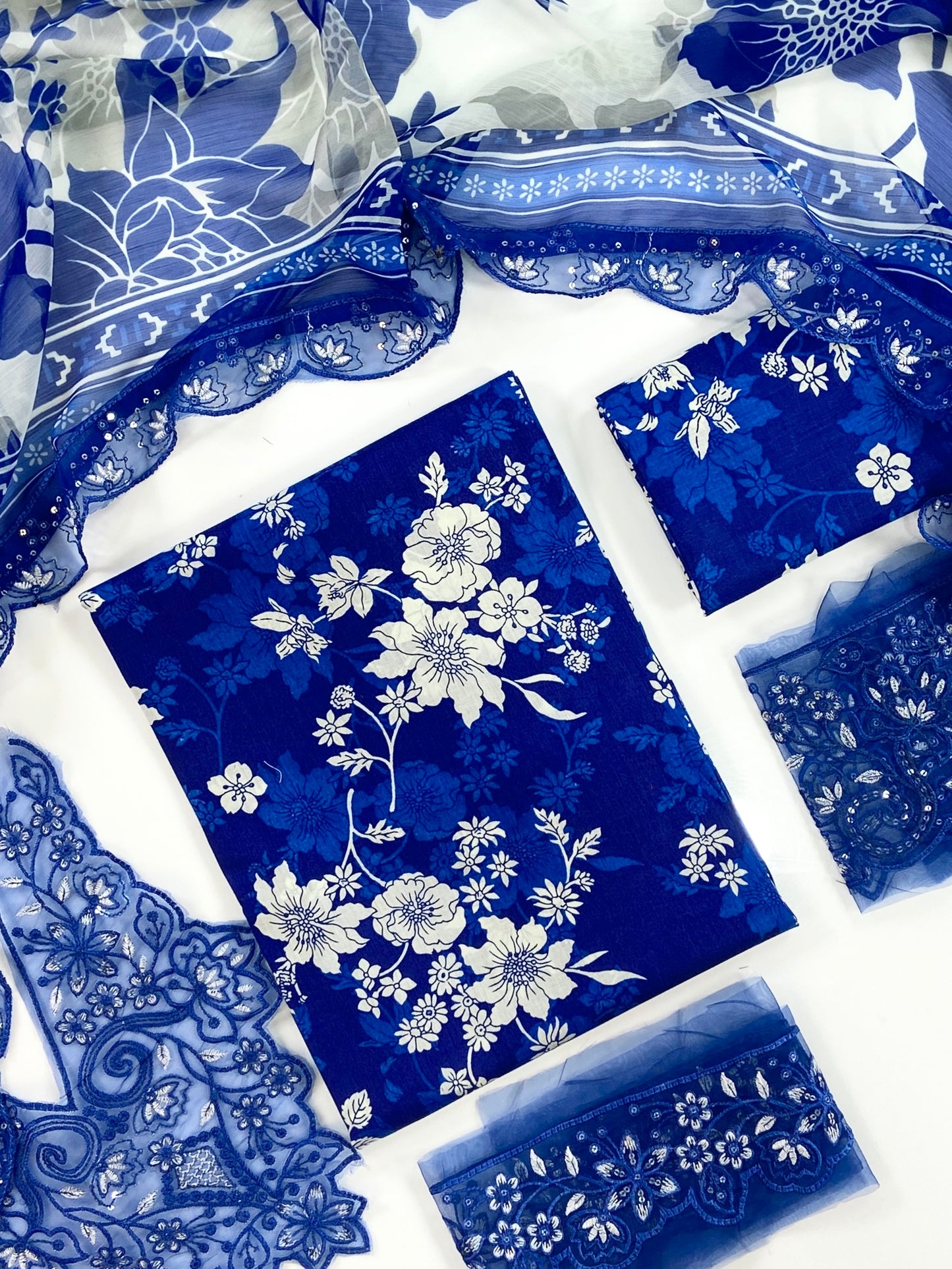 Aneelas Embroiderd & Digital Printed Lawn 3PC