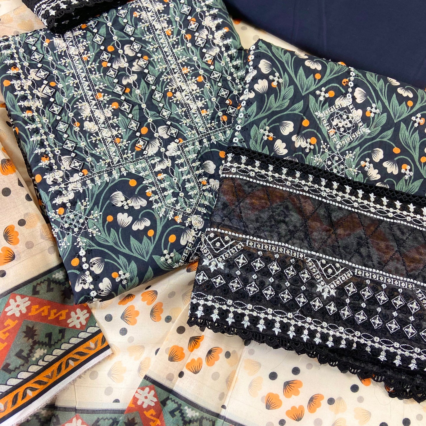 Fantak By Anaya Noor Heavy Emb Lawn 3PC