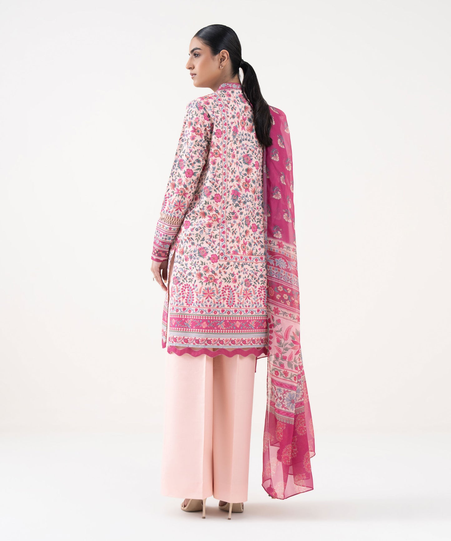 Sapphire Daily Digital Printed Lawn 3PC