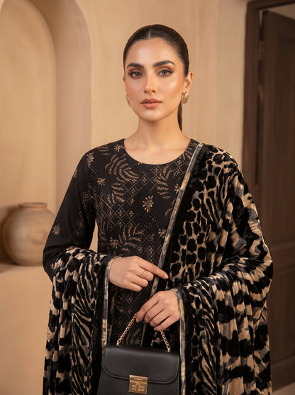Luxuria By Anaya Noor Heavy Emb Dhanak With Plachi Shawl 3PC