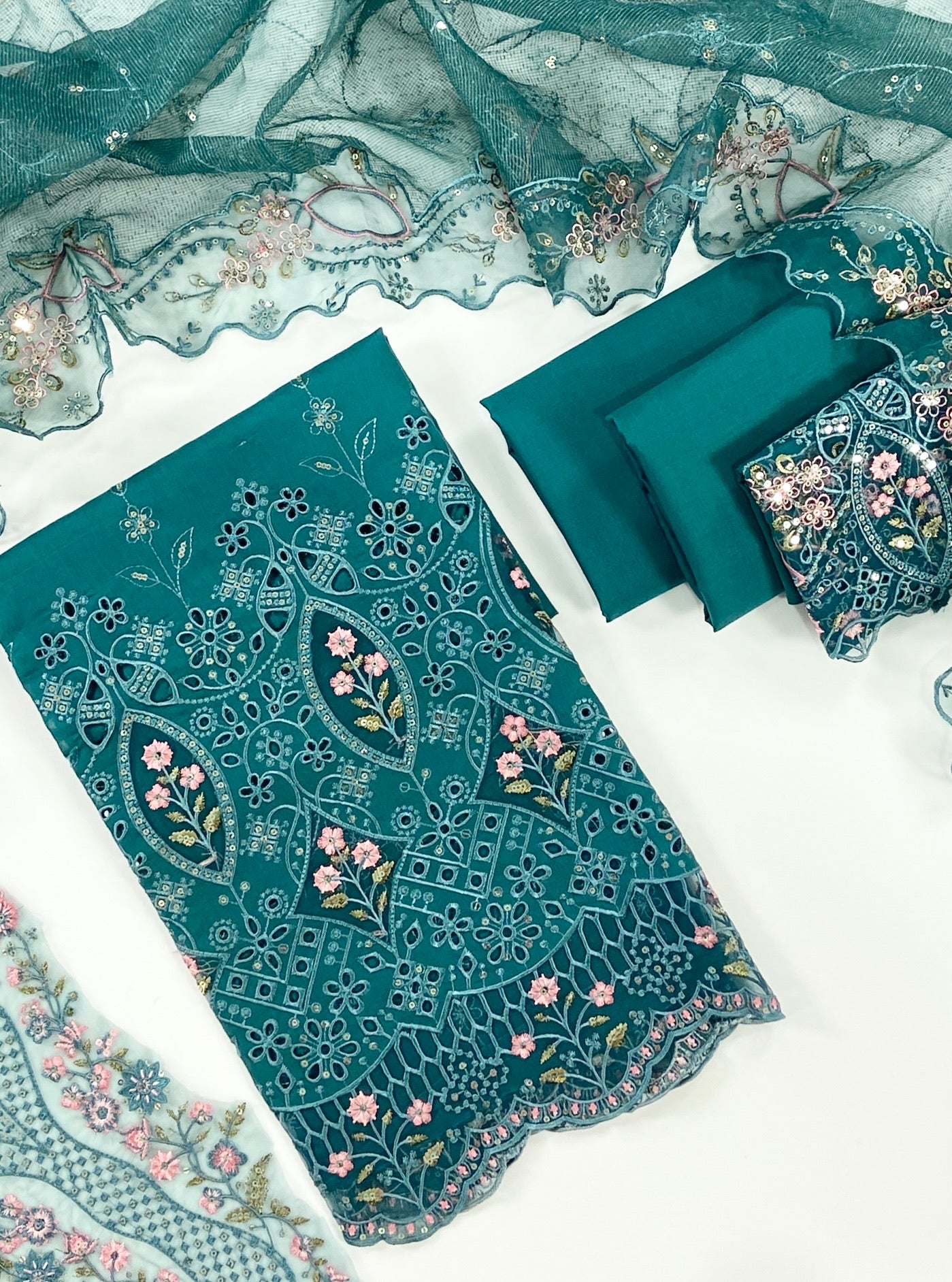 Aifa Luxury Emb Laserkari Dyed Lawn 3PC