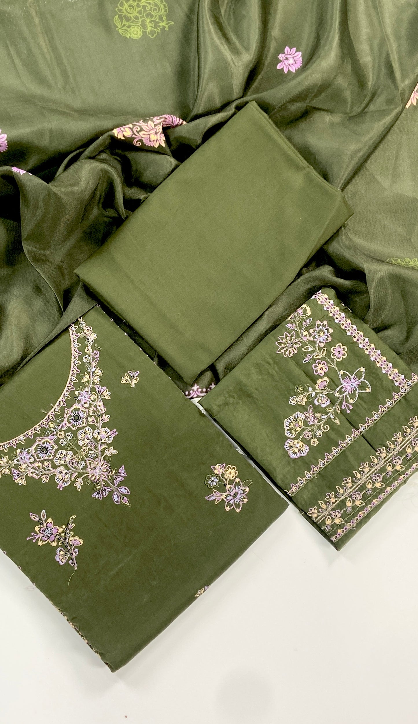 Batik Embroidered Linen 3PC