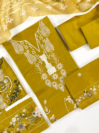 Mushq Embroidered Lawn 3PC