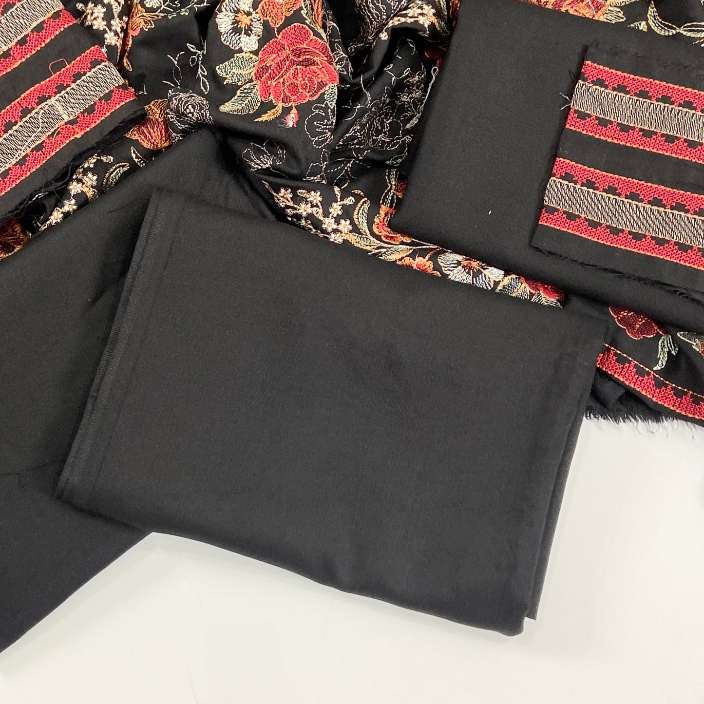 Bareeze Luxury Emb Suit 3PC