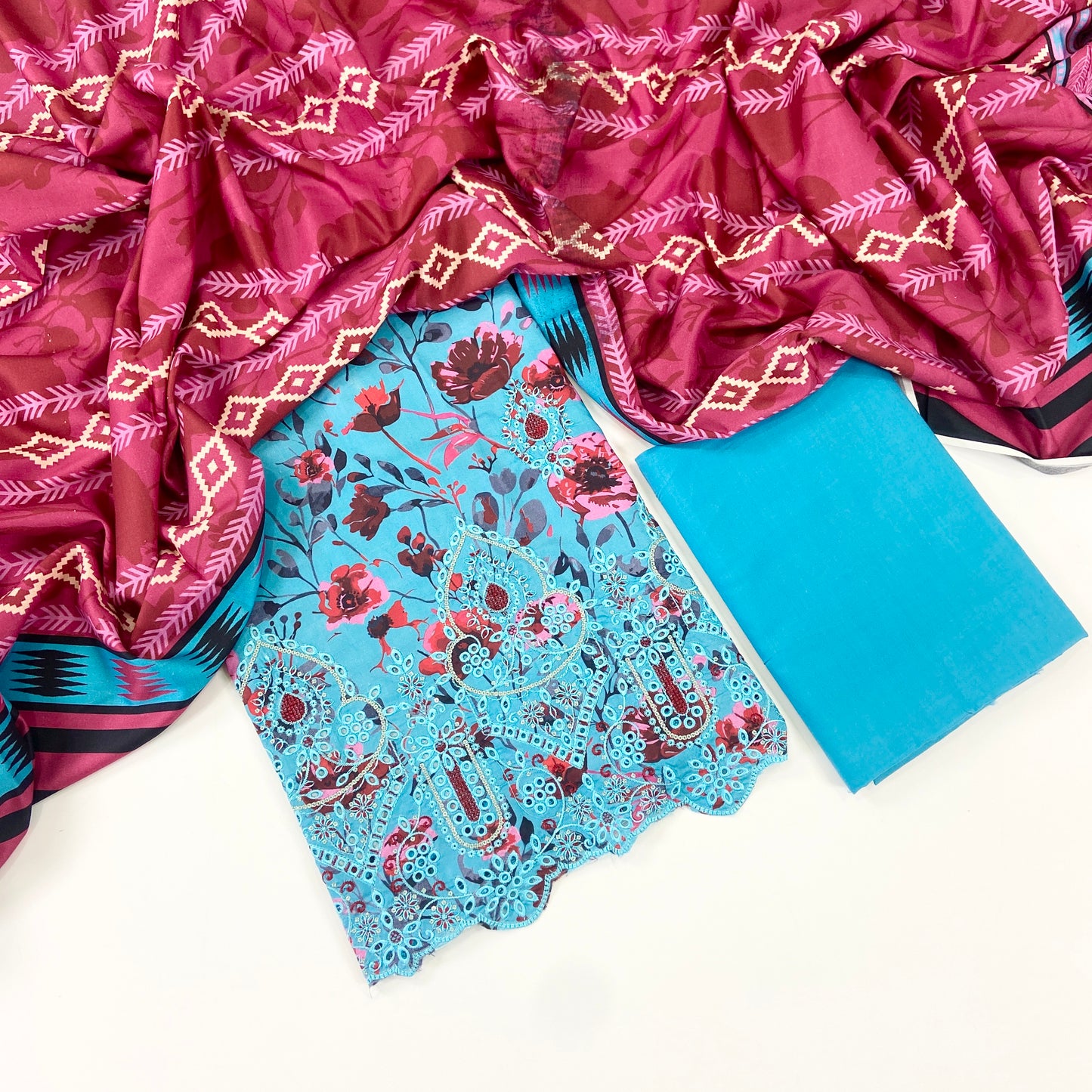 Ethnic Chickenkari Daman Linen 3PC