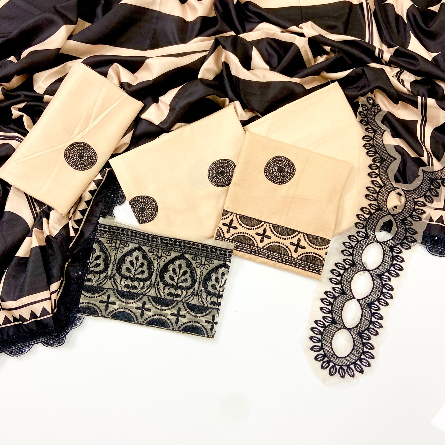 Ethnic Emb Dhanak With Shawl 3-PC