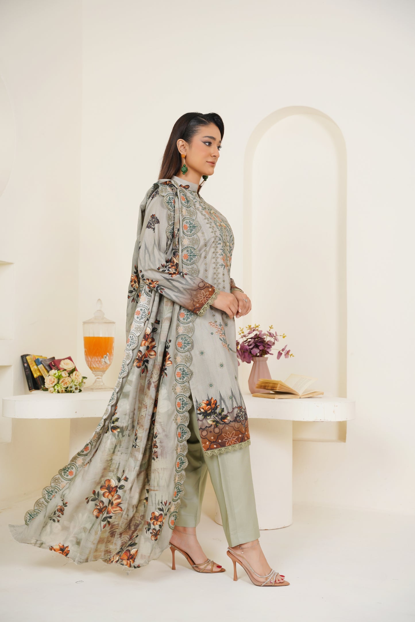 Riwayat-e-Sardi By Anaya Noor Emb Linen 3PC