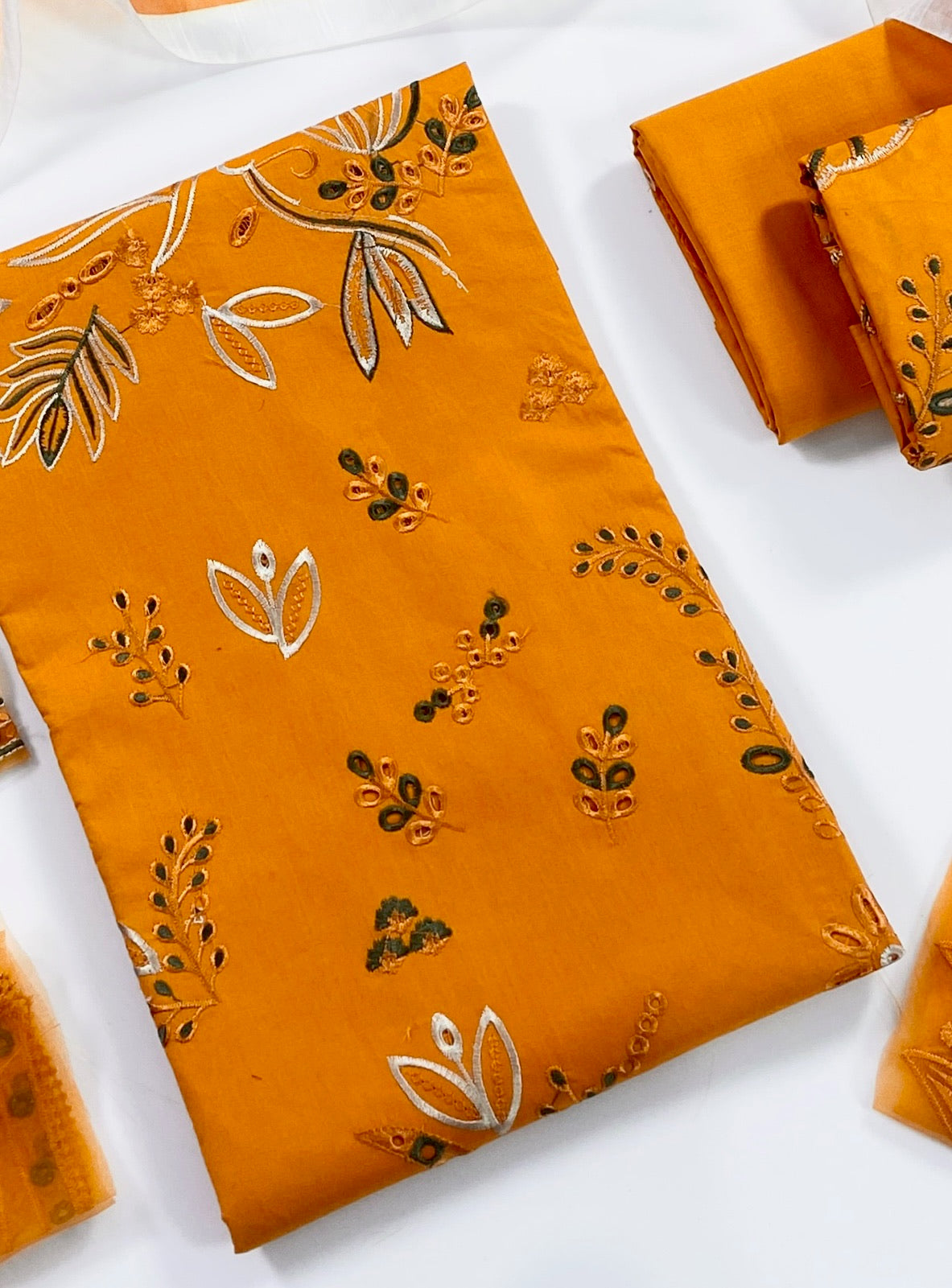 Rang Rasiya Plain Emb Lawm 3PC