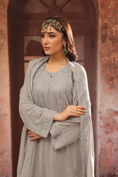 Makhmal By Zarineh Luxury Embroidered Velvet 3PC
