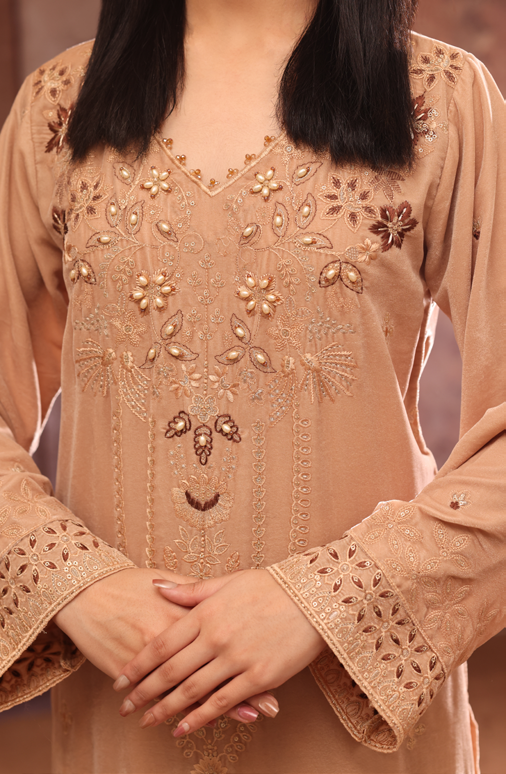 Makhmal By Zarineh Luxury Embroidered Velvet 3PC