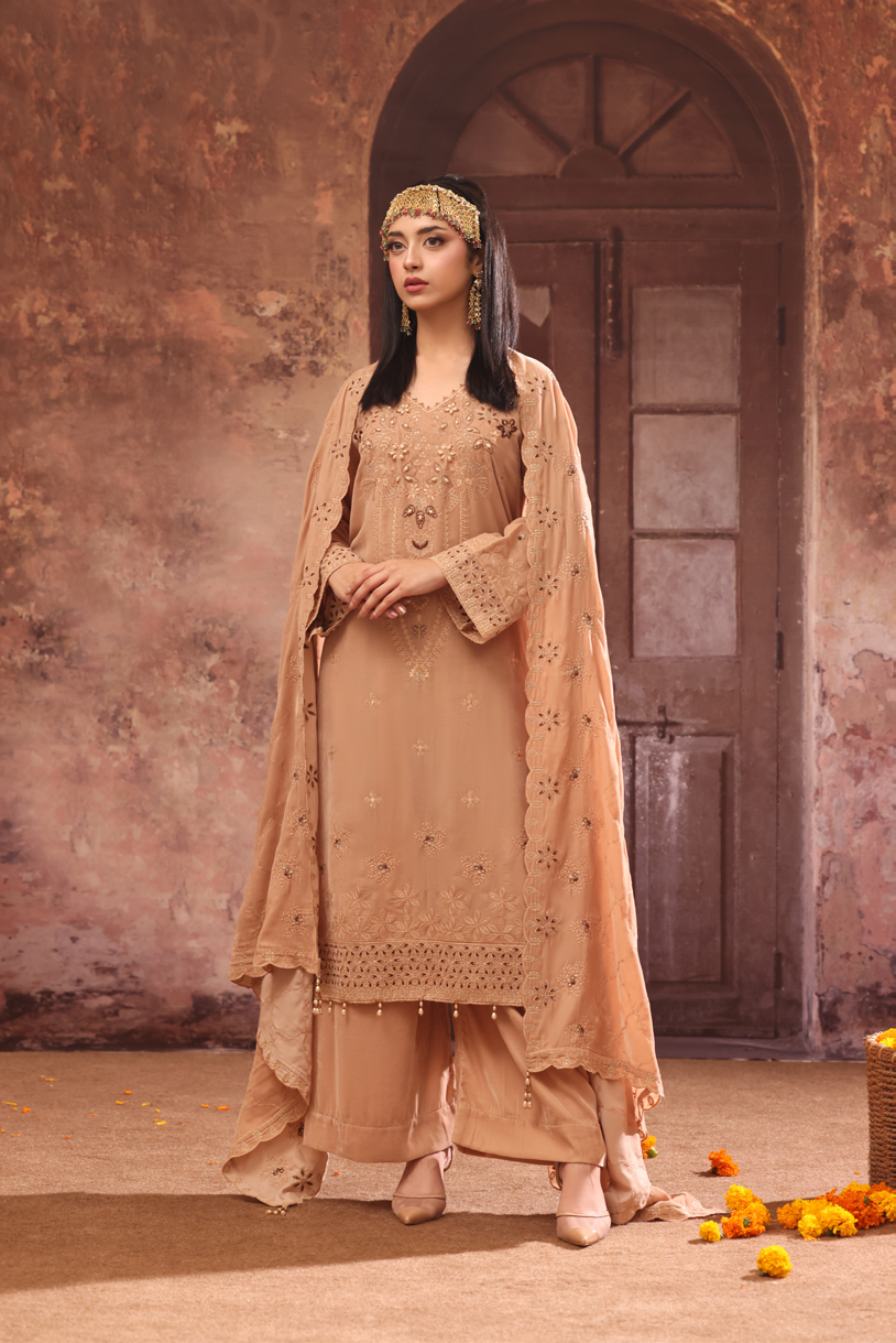 Makhmal By Zarineh Luxury Embroidered Velvet 3PC