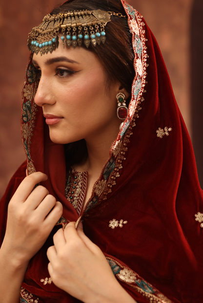 Makhmal By Zarineh Luxury Embroidered Velvet 3PC