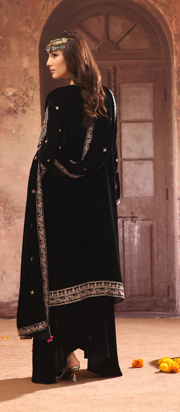 Makhmal By Zarineh Luxury Embroidered Velvet 3PC