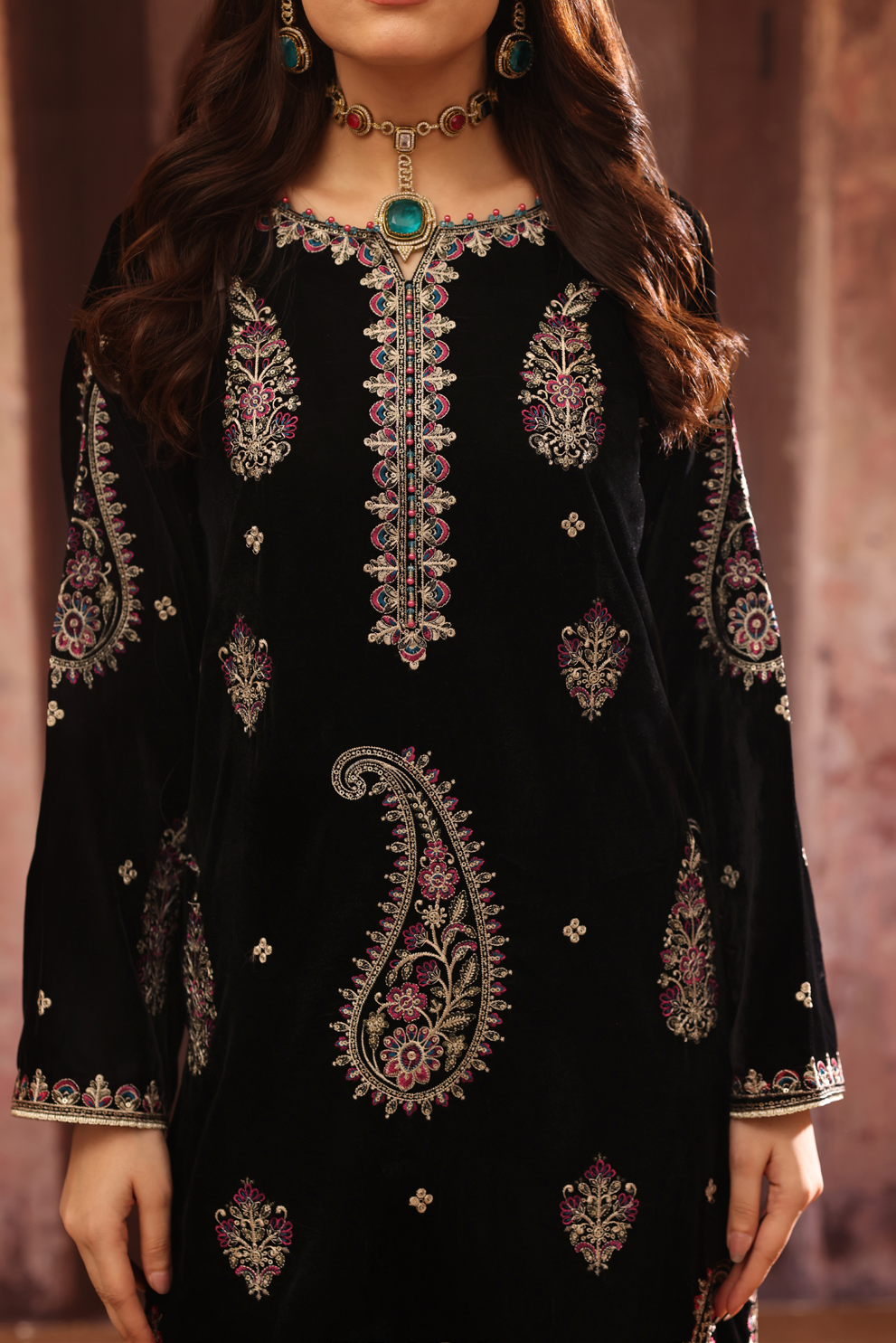 Makhmal By Zarineh Luxury Embroidered Velvet 3PC