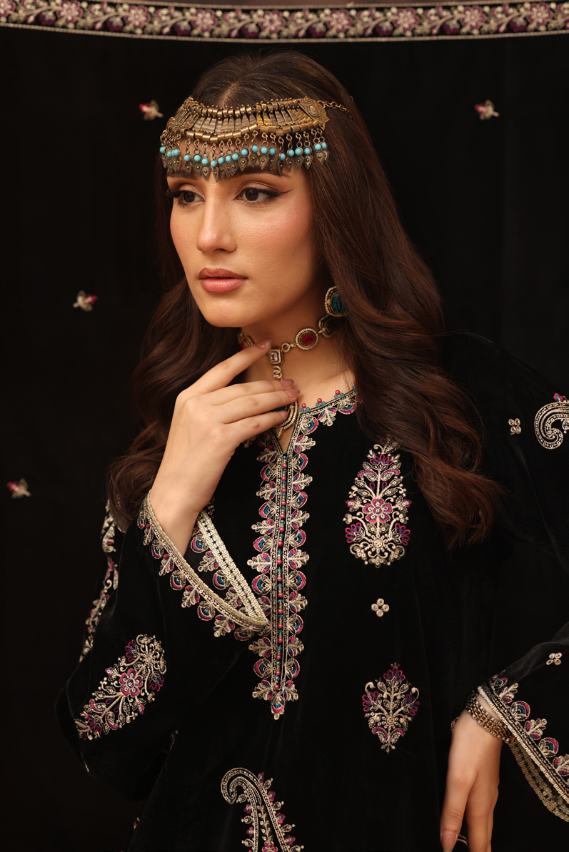 Makhmal By Zarineh Luxury Embroidered Velvet 3PC