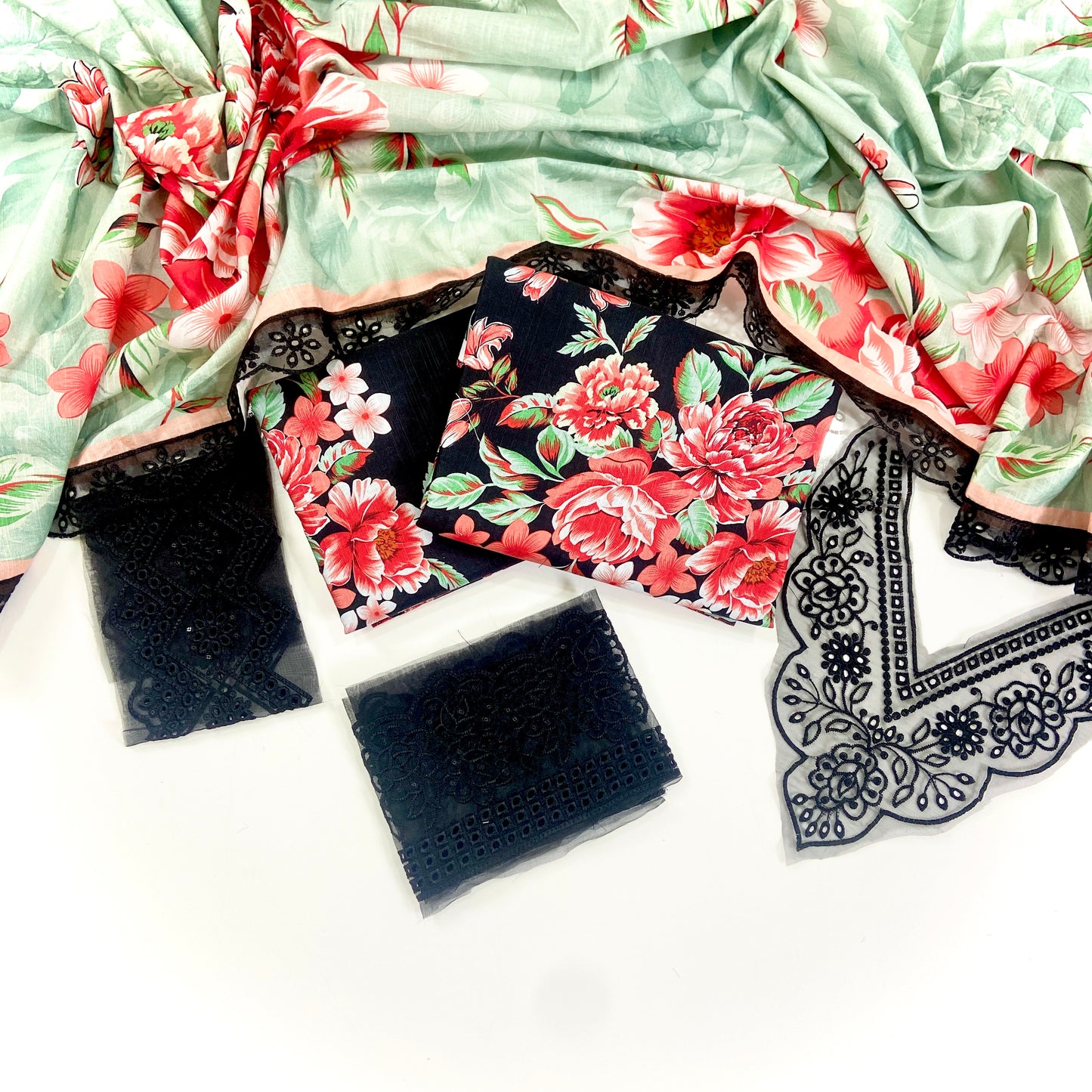 Iznik Emb Digital Printed Khaddar 3PC