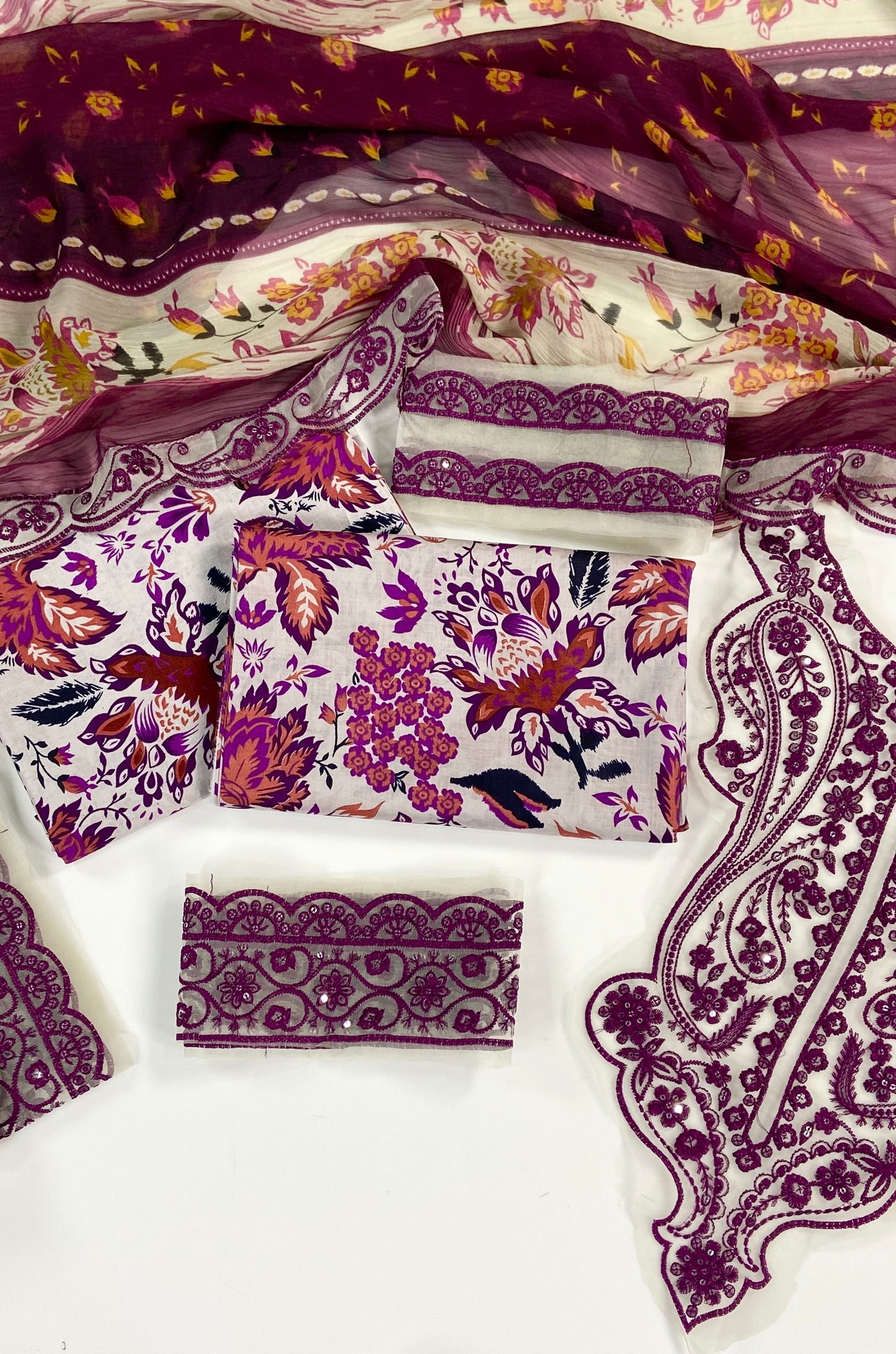 Baroque Embroiderd & Digital Printed Lawn 3PC