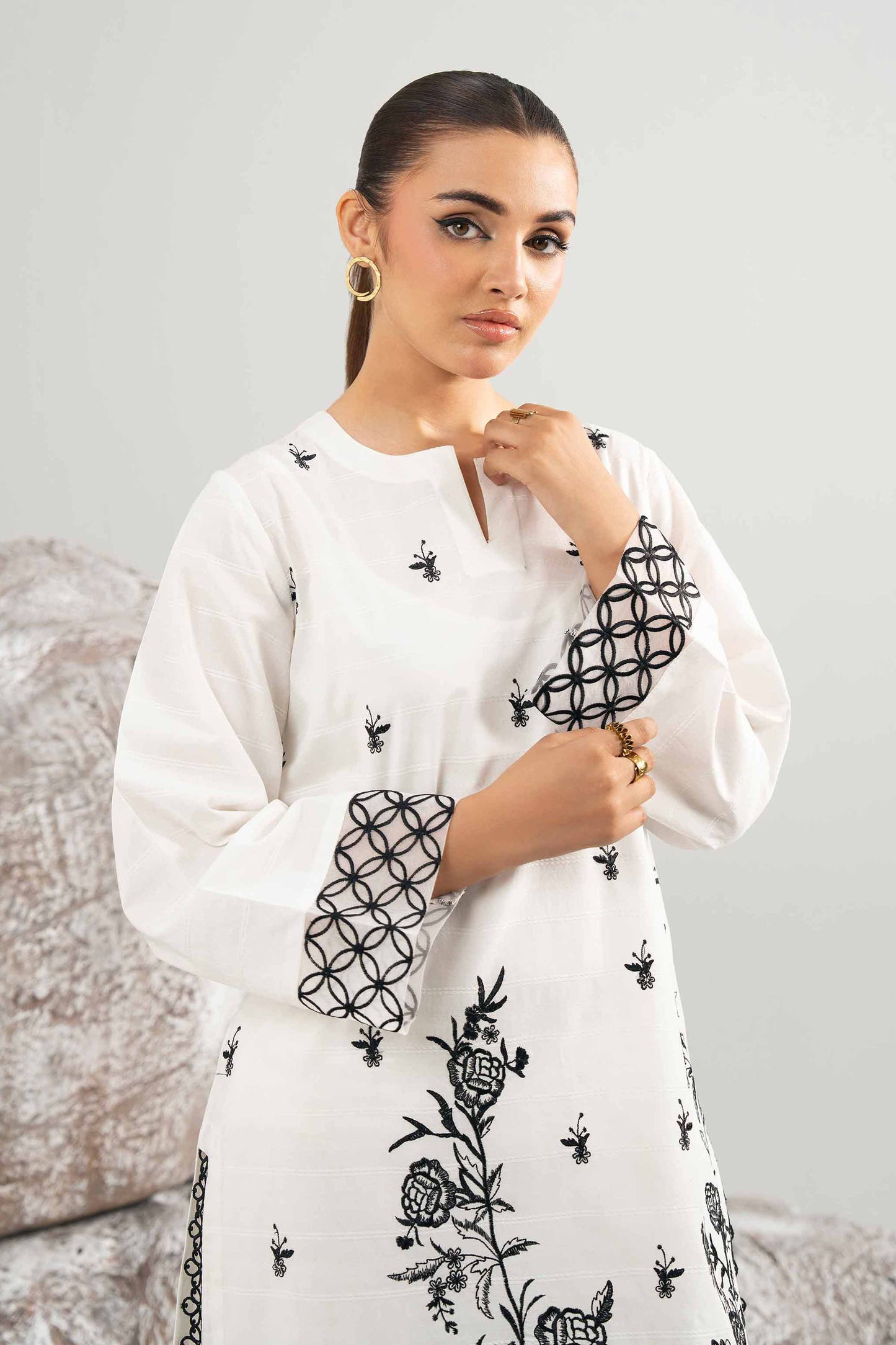 Nishat Digital Printed Lawn 2PC