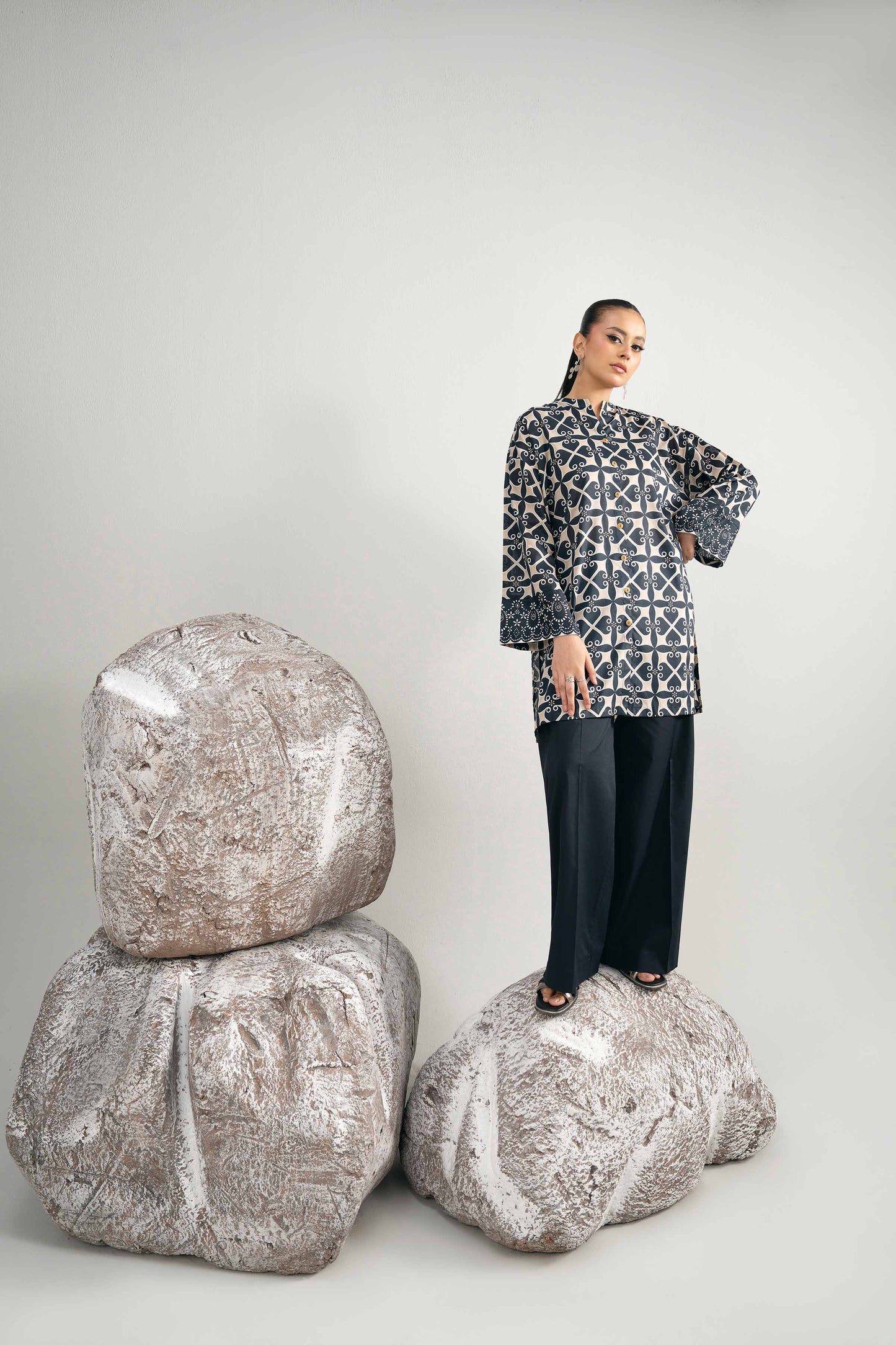 Nishat Digital Printed Lawn 2PC