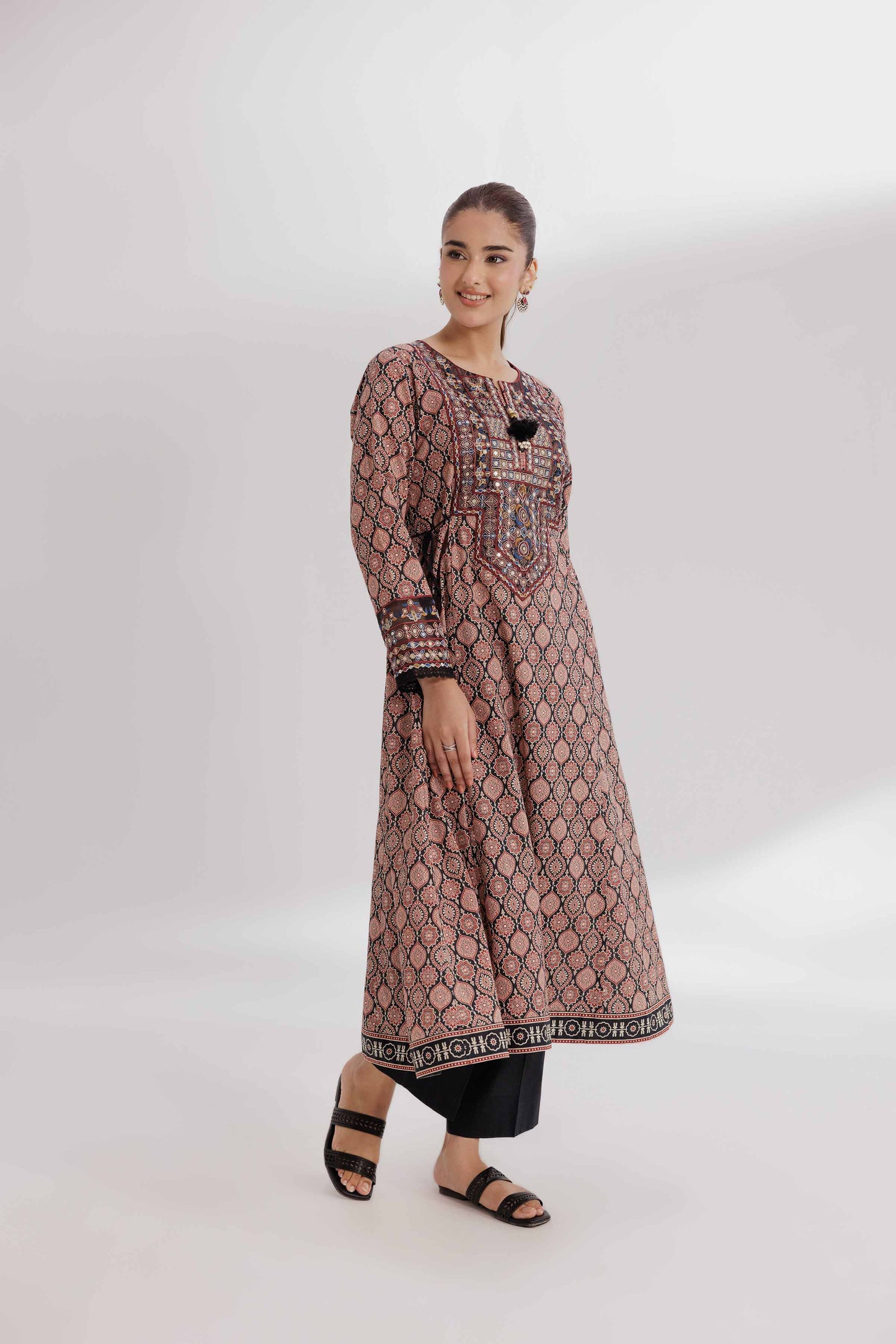 Nishat Digital Printed Lawn 2PC