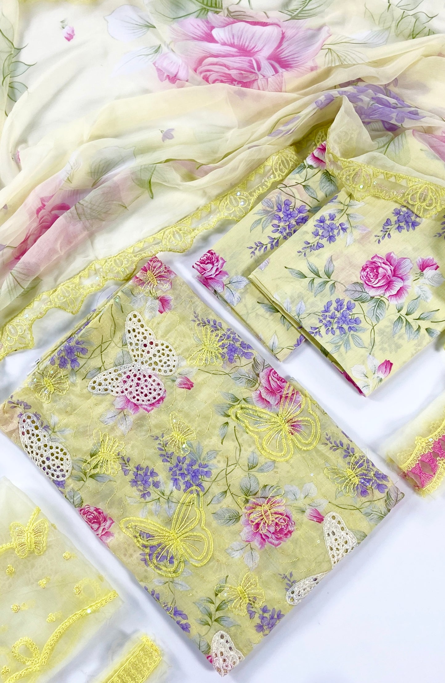Maria B Embroiderd & Digital Printed Lawn 3PC