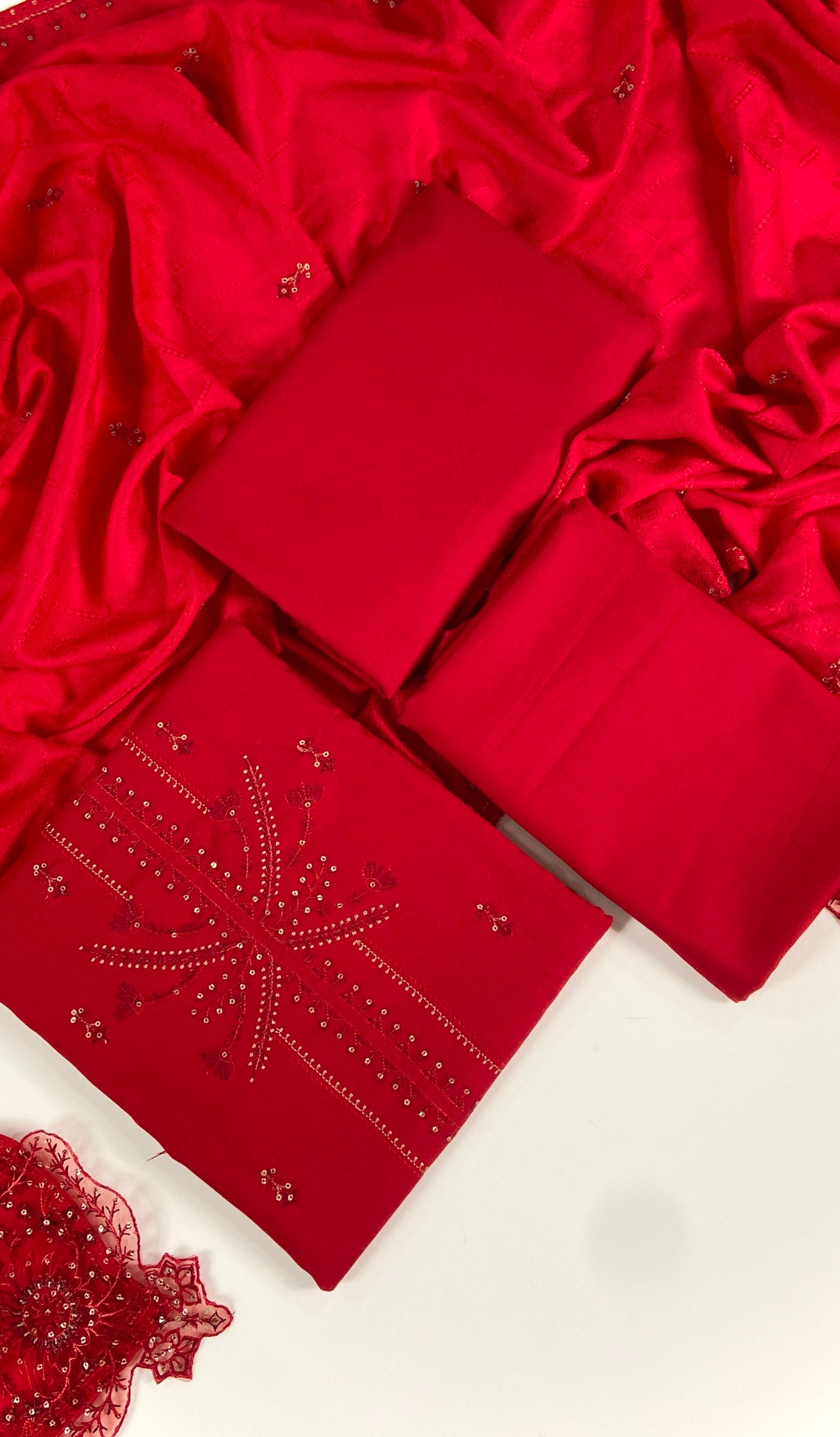 Anaya Noor Embroidered Dhanak 3PC