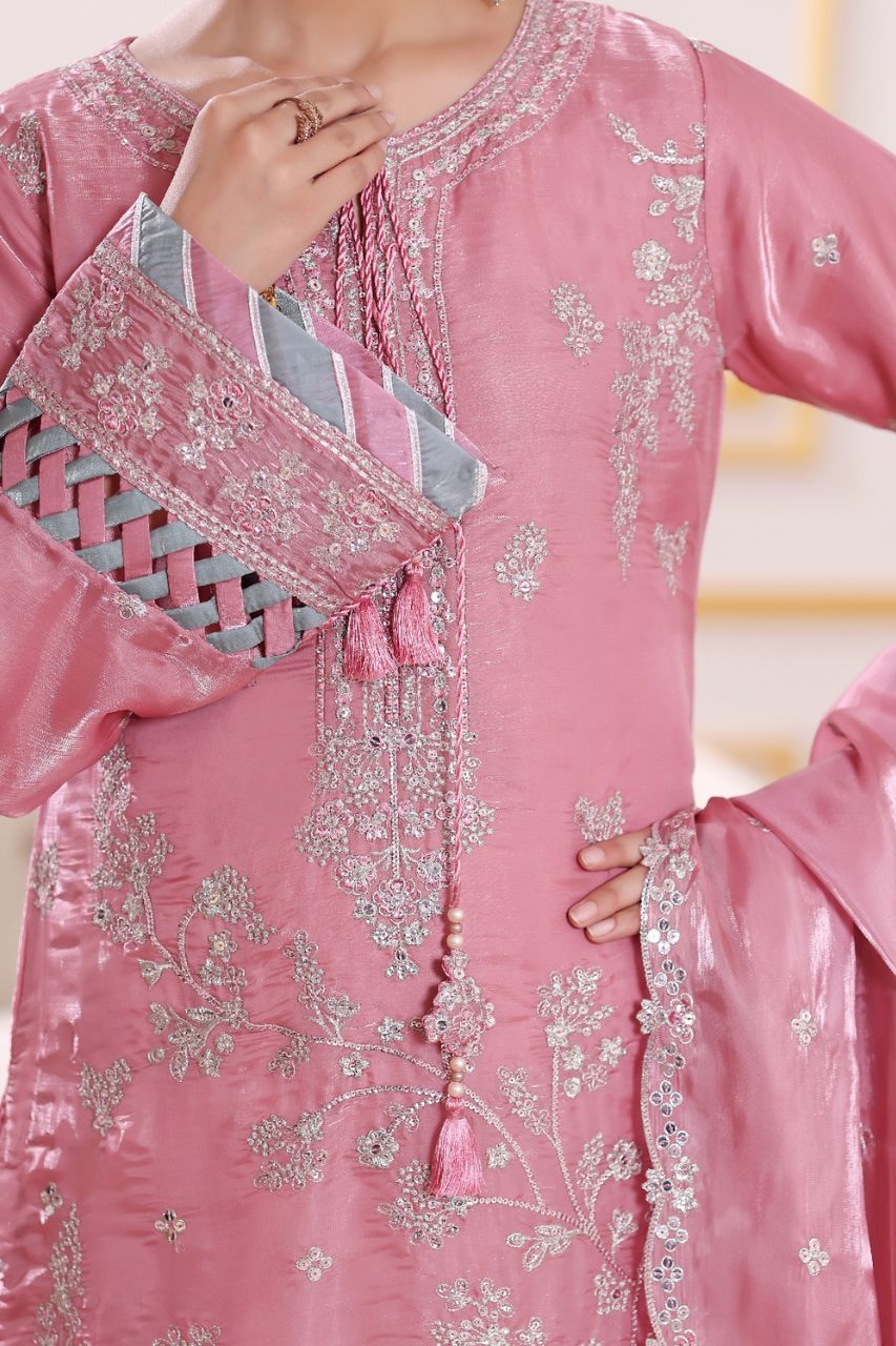 Fatima Bano | Dressline | Singhar Sheesha Silk