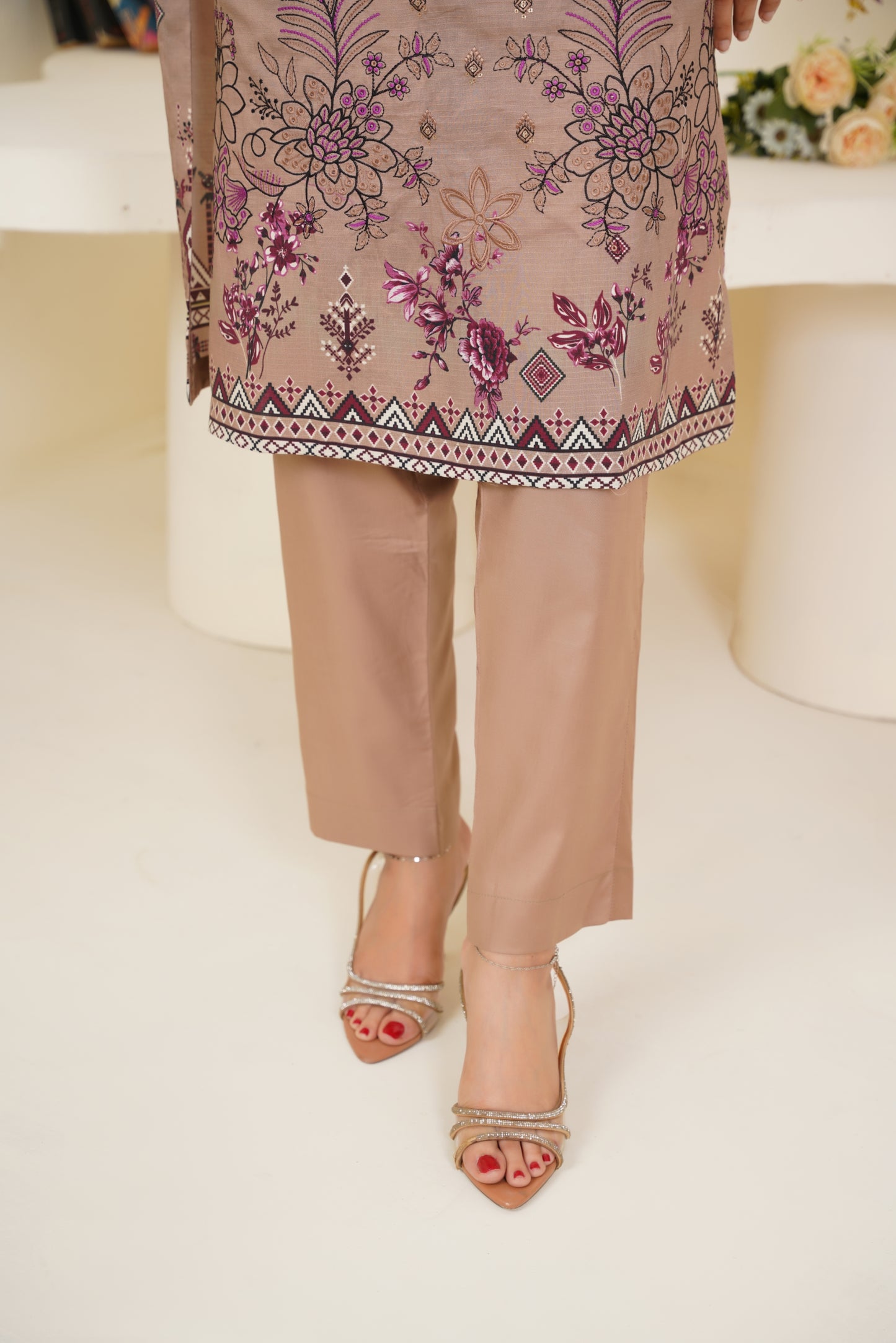 Riwayat-e-Sardi By Anaya Noor Emb Linen 3PC