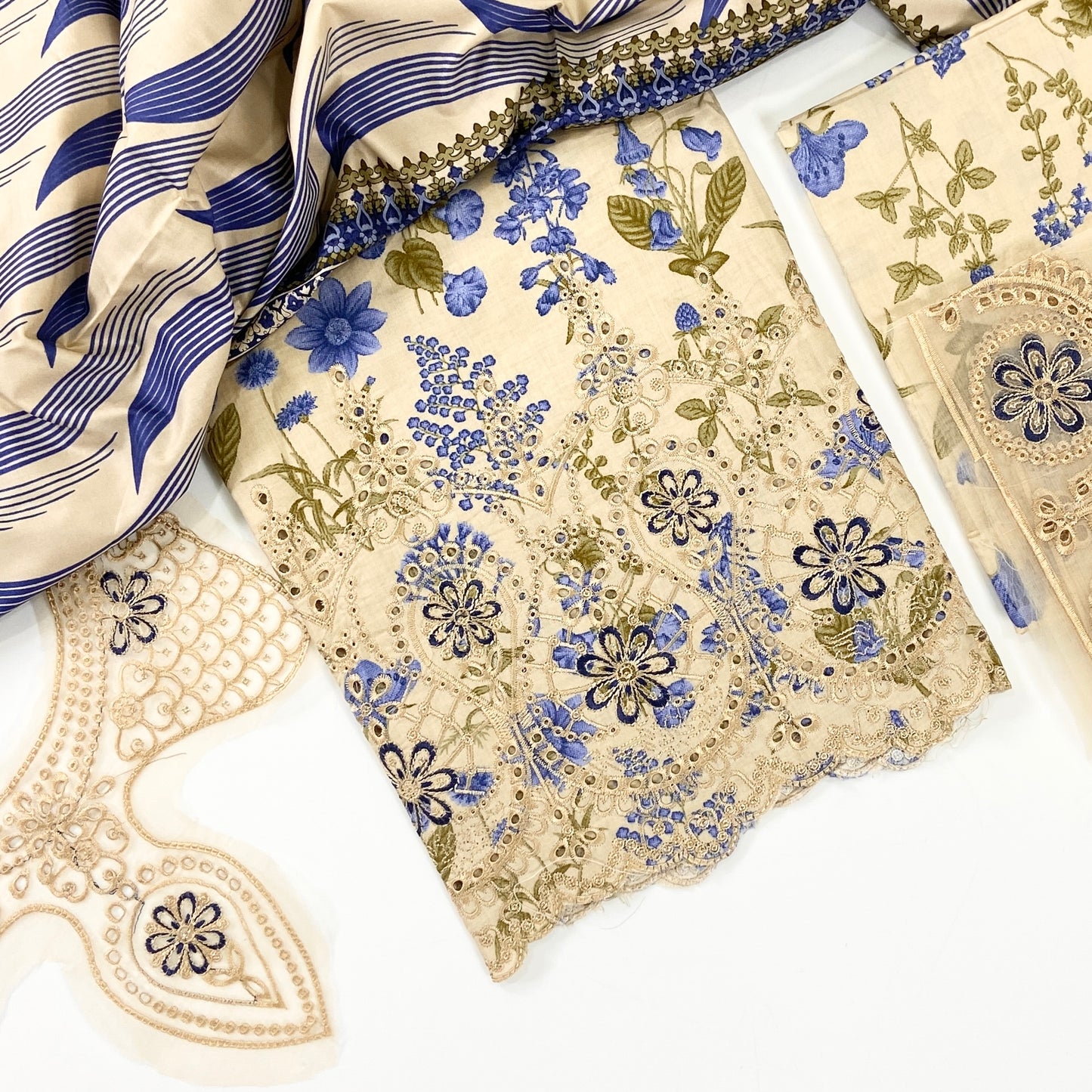 Vanya Printed Linen With Emb Patches 3PC