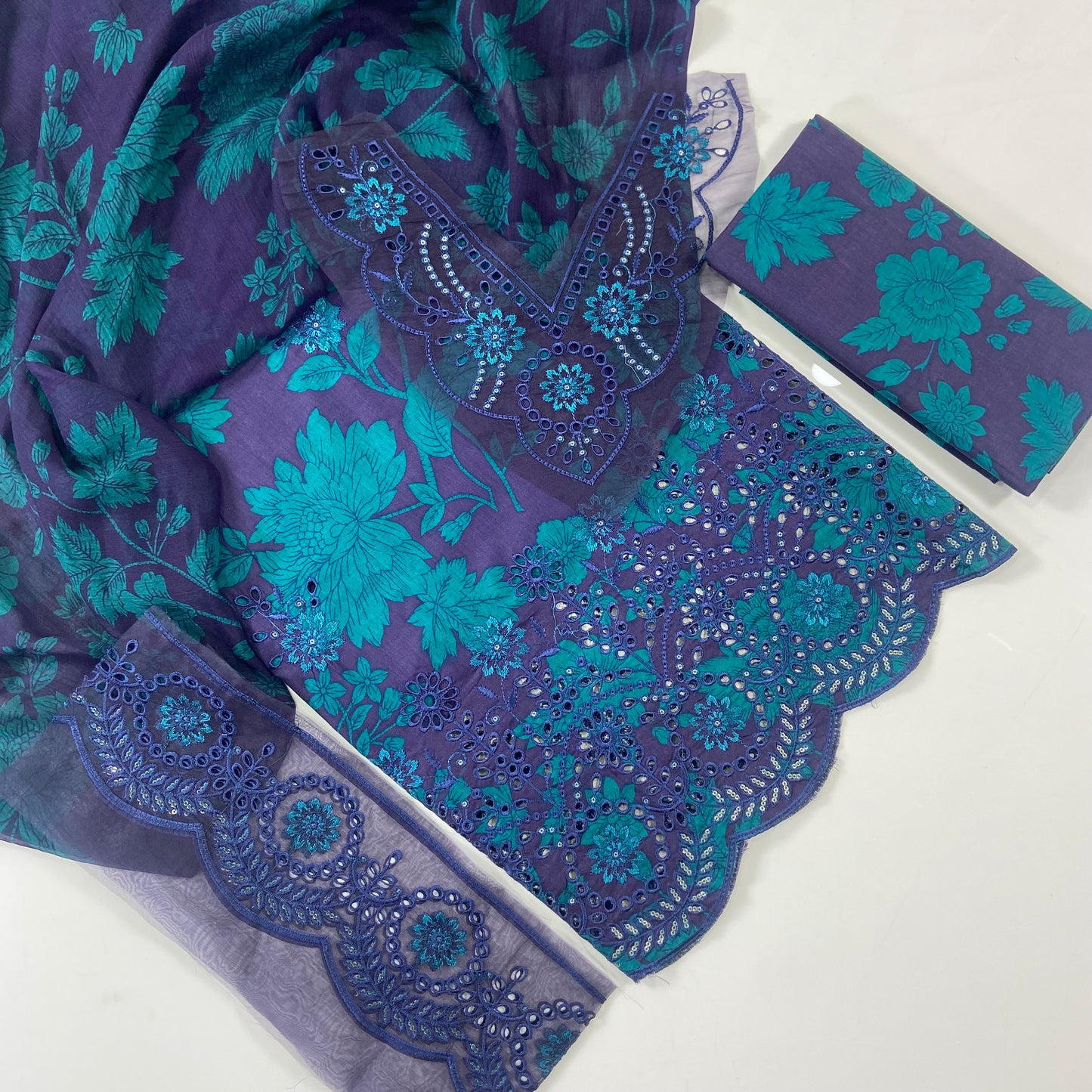 Maria B Emb Luxury Lawn 3PC