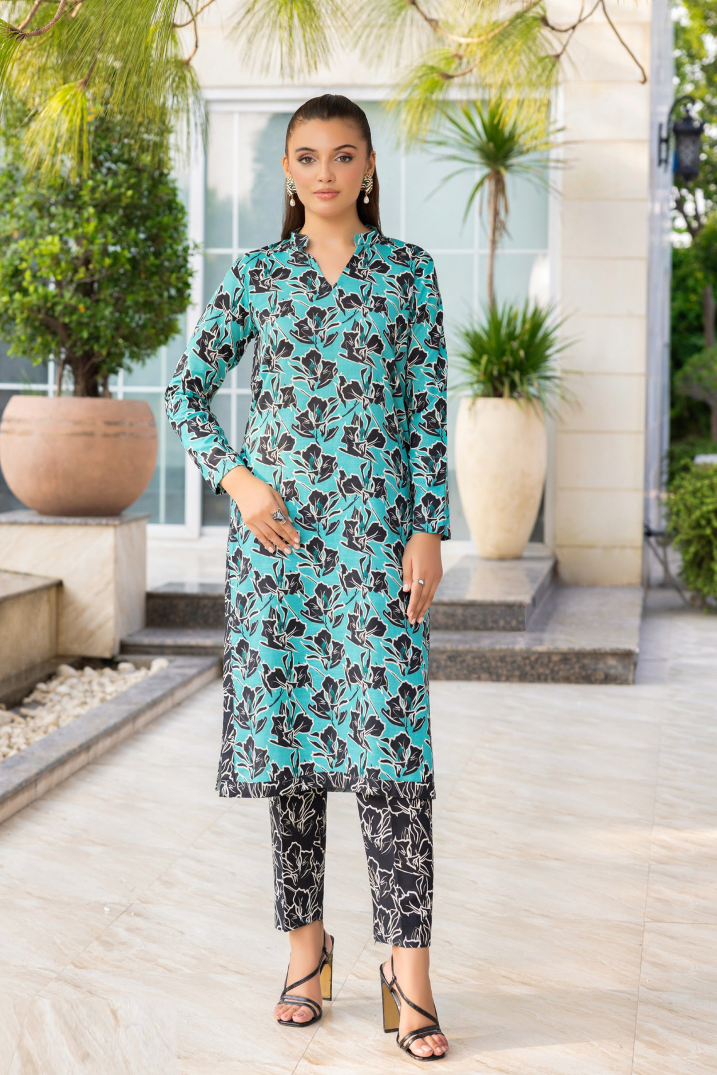 Raabi Digital Printed Khaddar 2PC