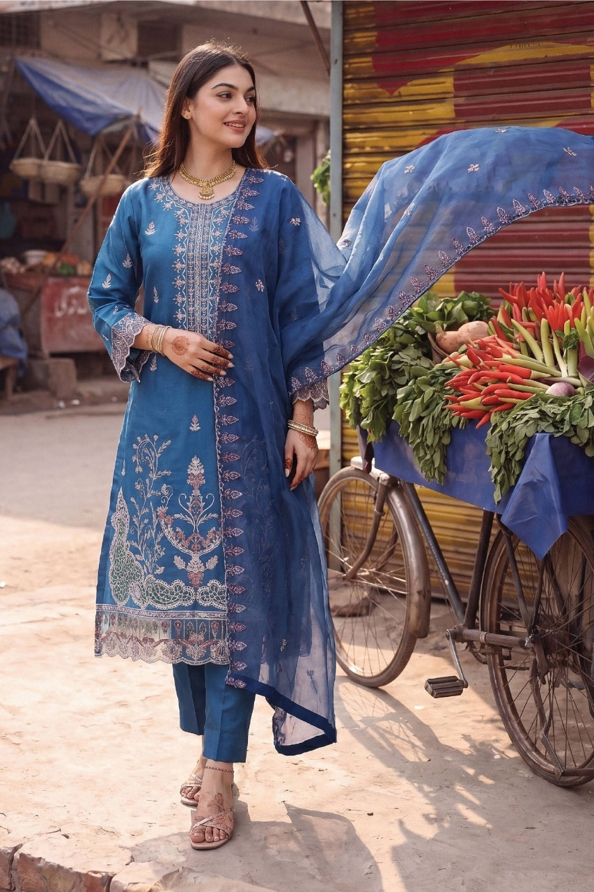 Fatima Bano By Dastak Luxury Emb Lawn Volume 3PC