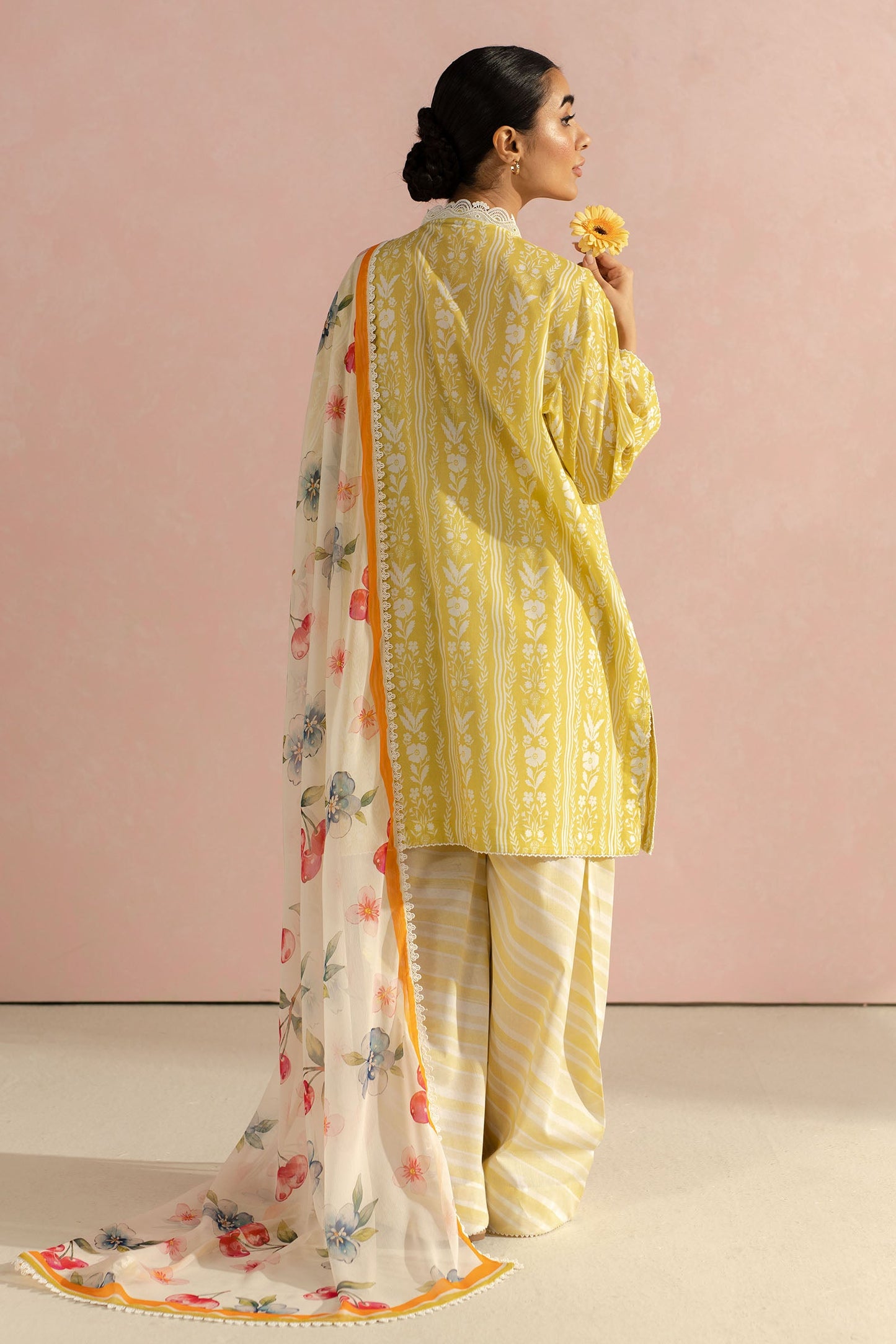 Coco by Zara Shahjahan Printed Lawn 3PC