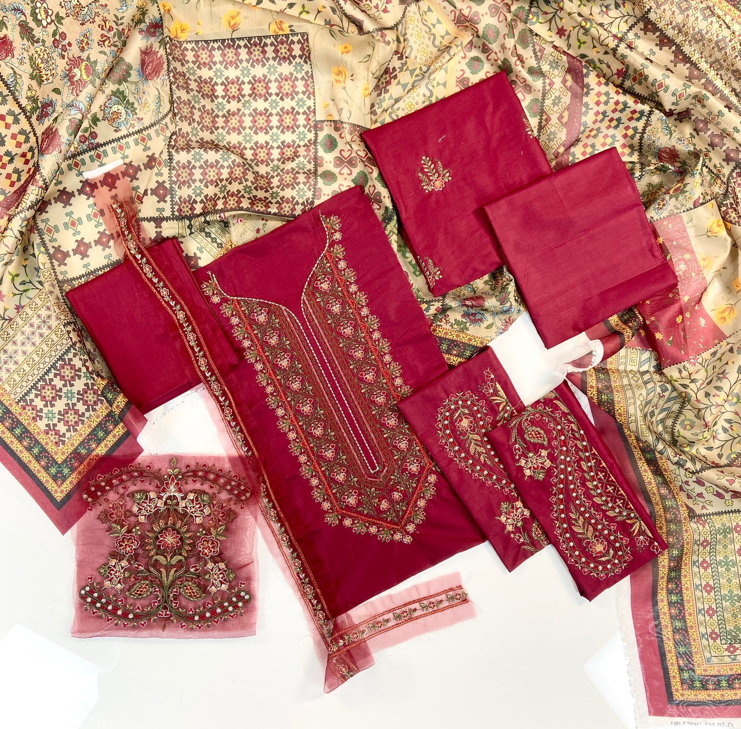 Maria B Embroidered Lawn 3PC