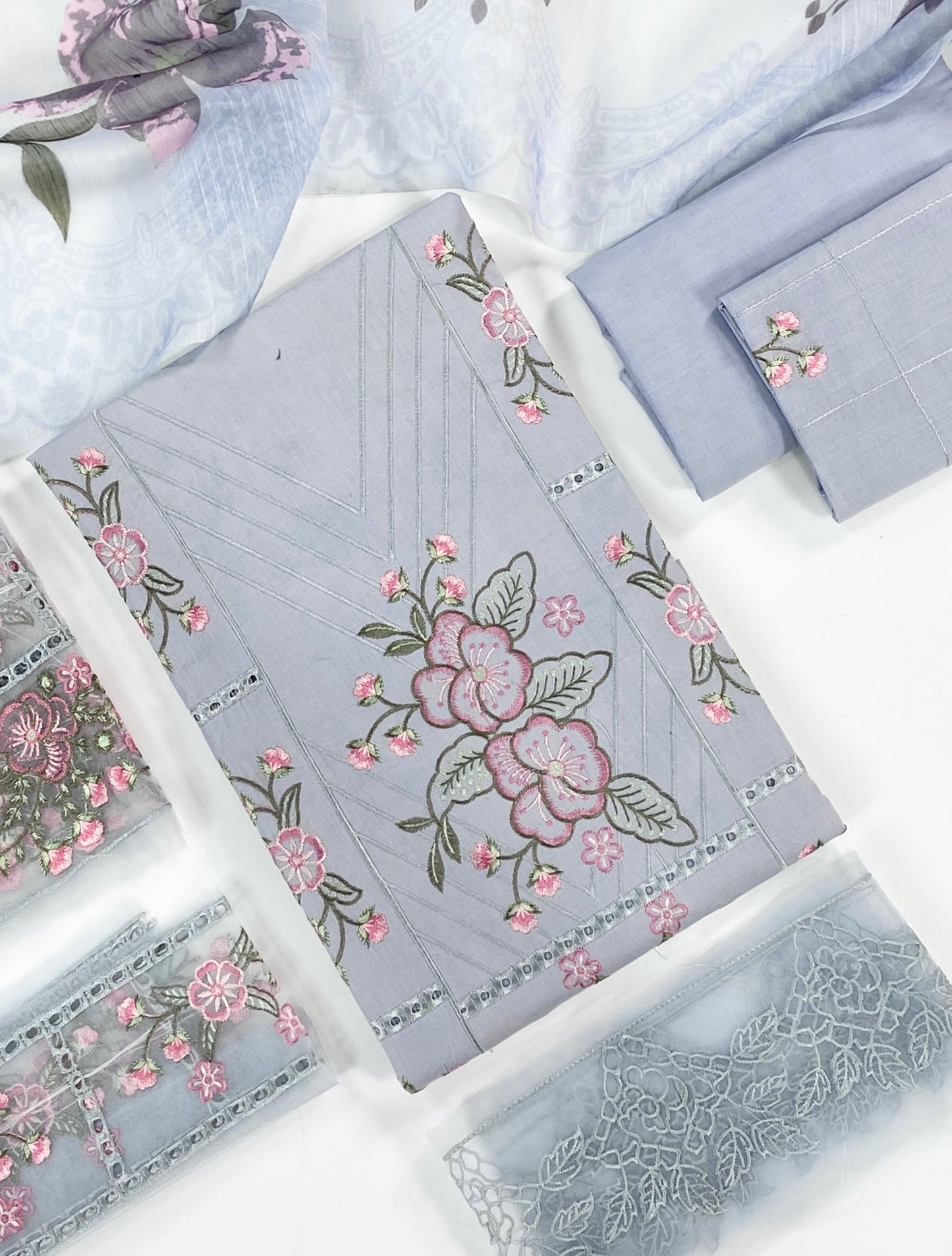 Saira Rizwan Luxury Embroidered Lawn 3PC