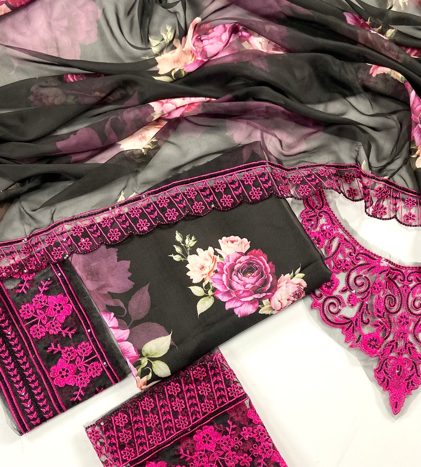Iznik Premium Silk – With Organza Patches
