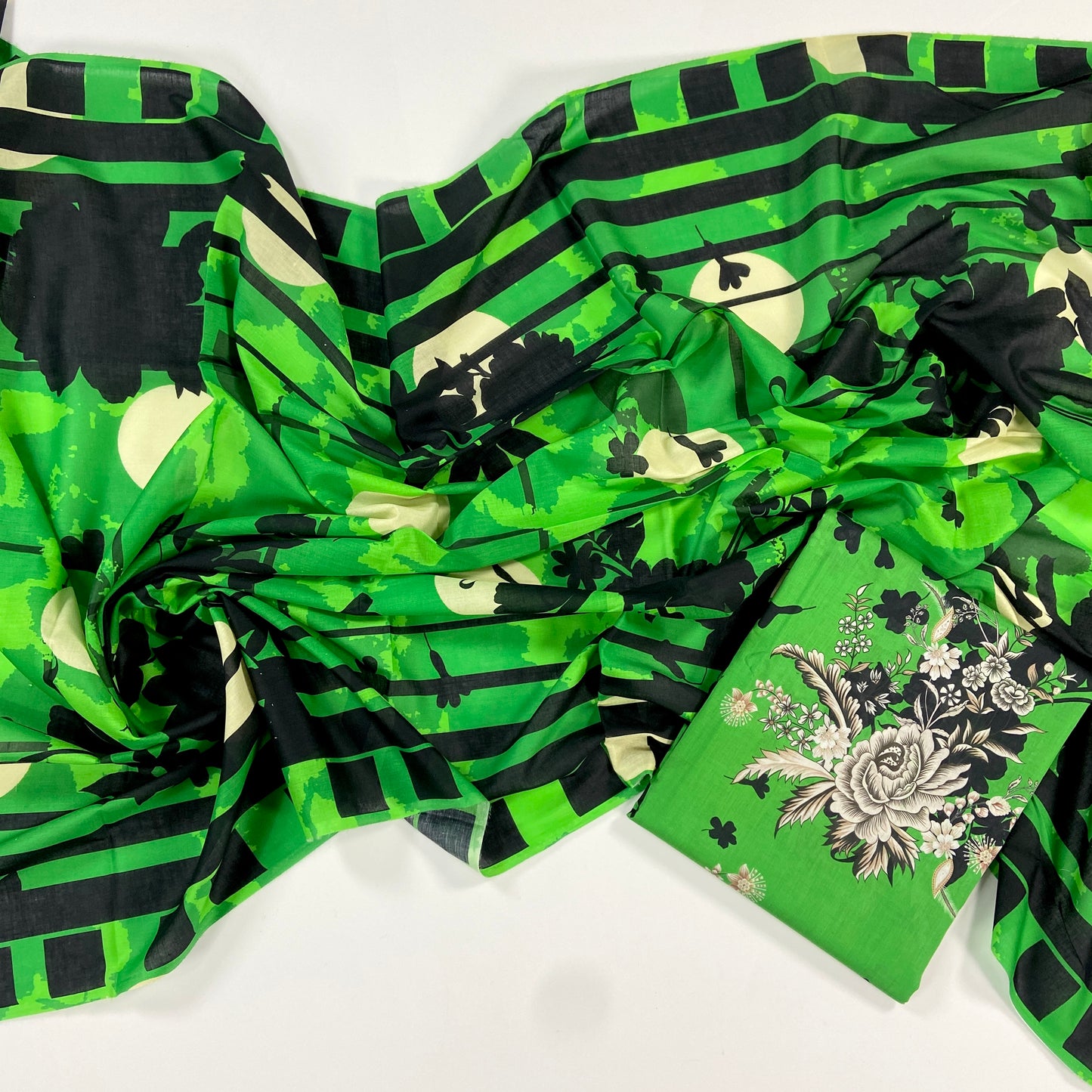 Edenrobe Digital Printed Lawn 3PC