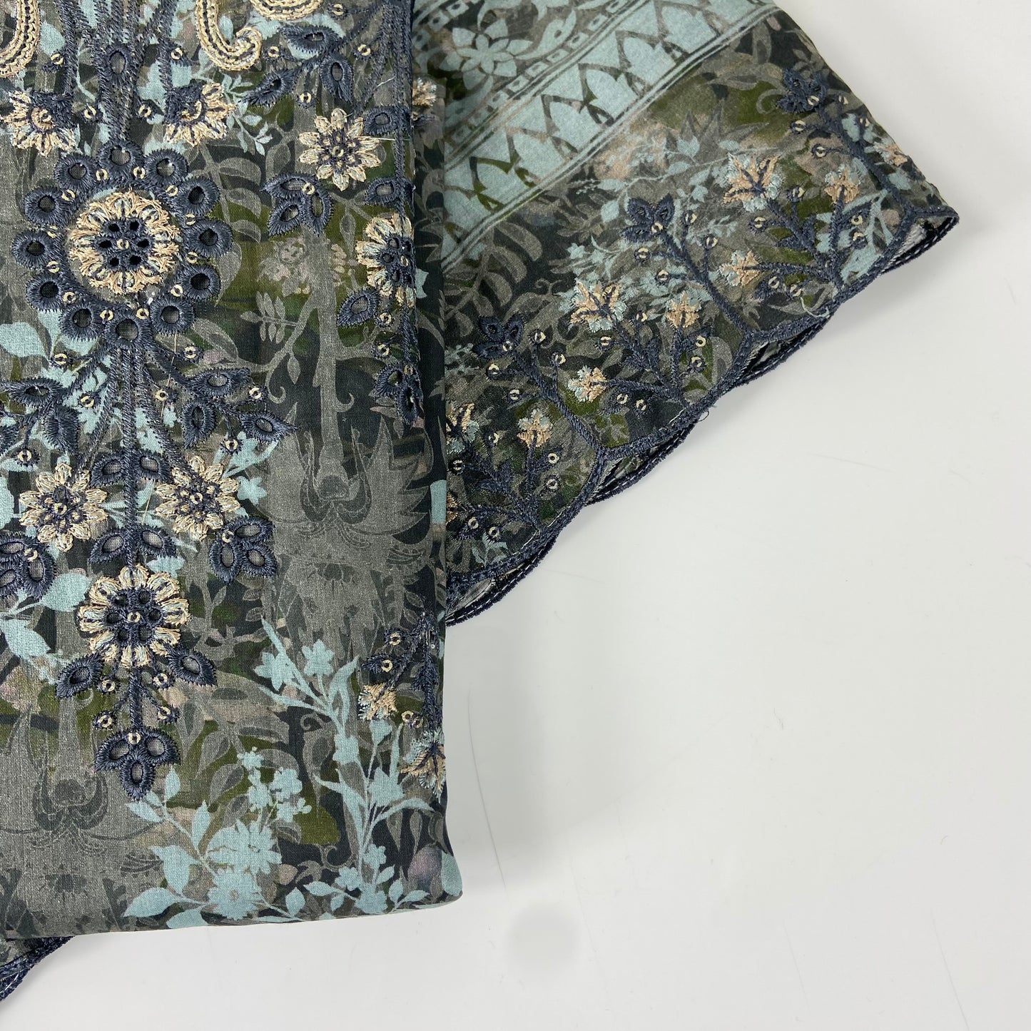 Almeerah Emb Lawn With Cutwork 3-PC