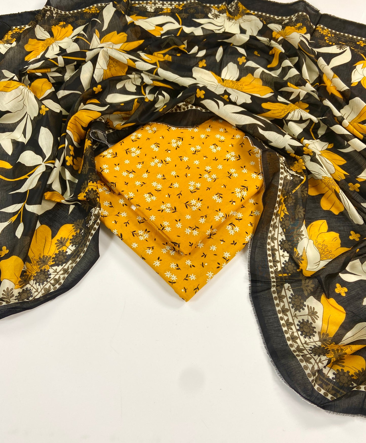 Regalia Digital Printed Lawn 3PC