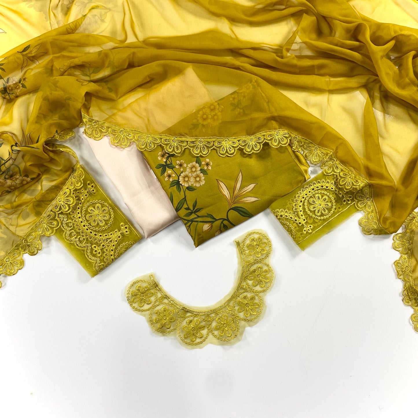 Iznik Premium Silk – With Organza Patches