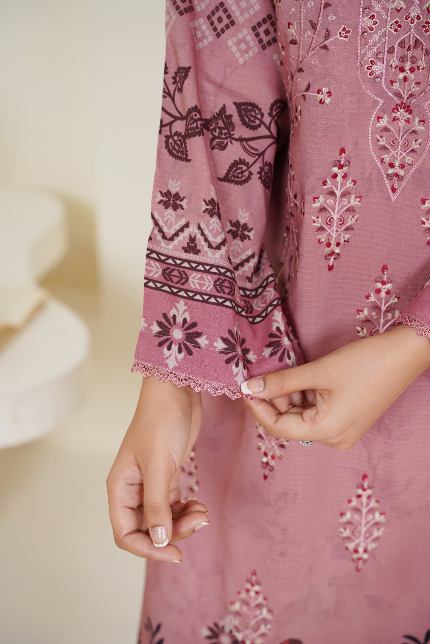 Riwayat-e-Sardi By Anaya Noor Emb Linen 3PC