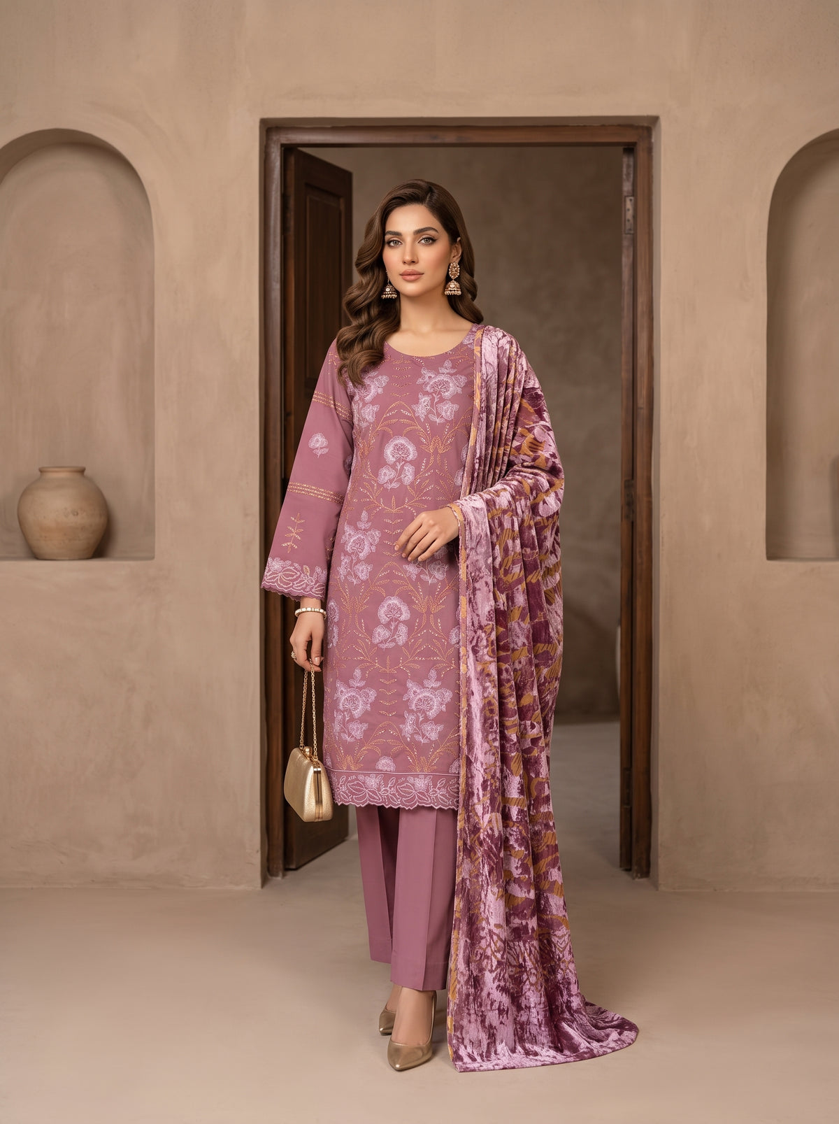 Luxuria By Anaya Noor Heavy Emb Dhanak With Plachi Shawl 3PC